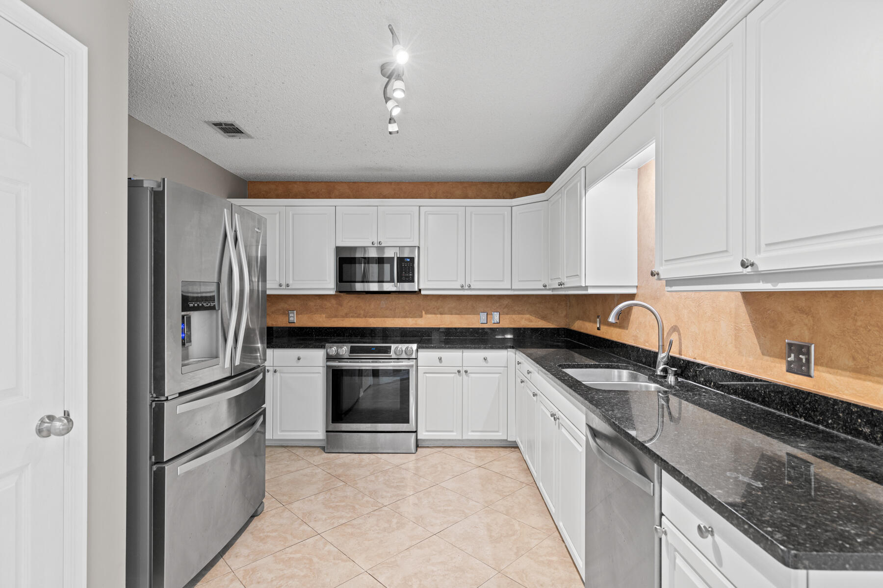 BAY BRIDGE LANDING PH 2 - Residential