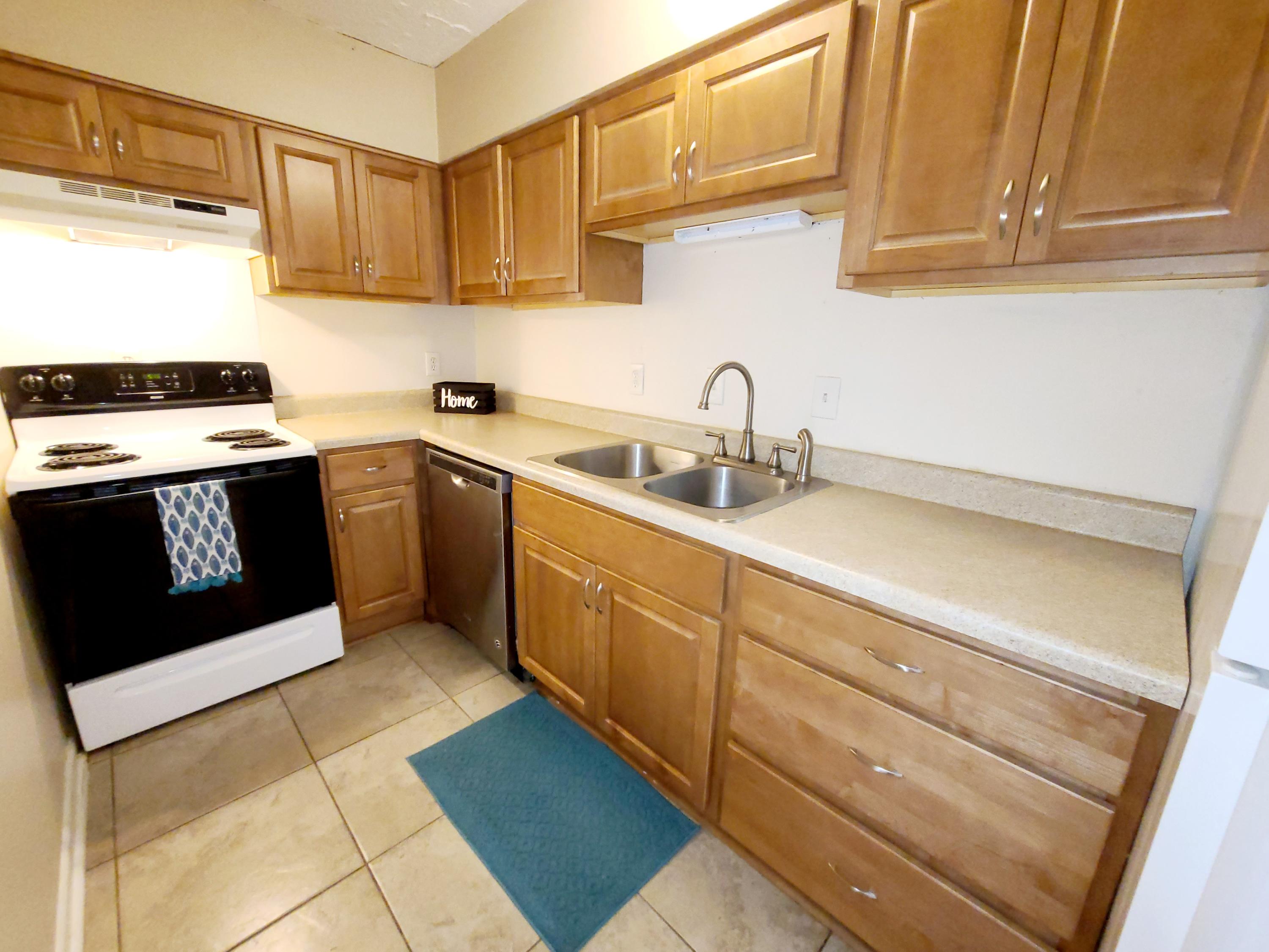 CEDARS CONDO - Residential