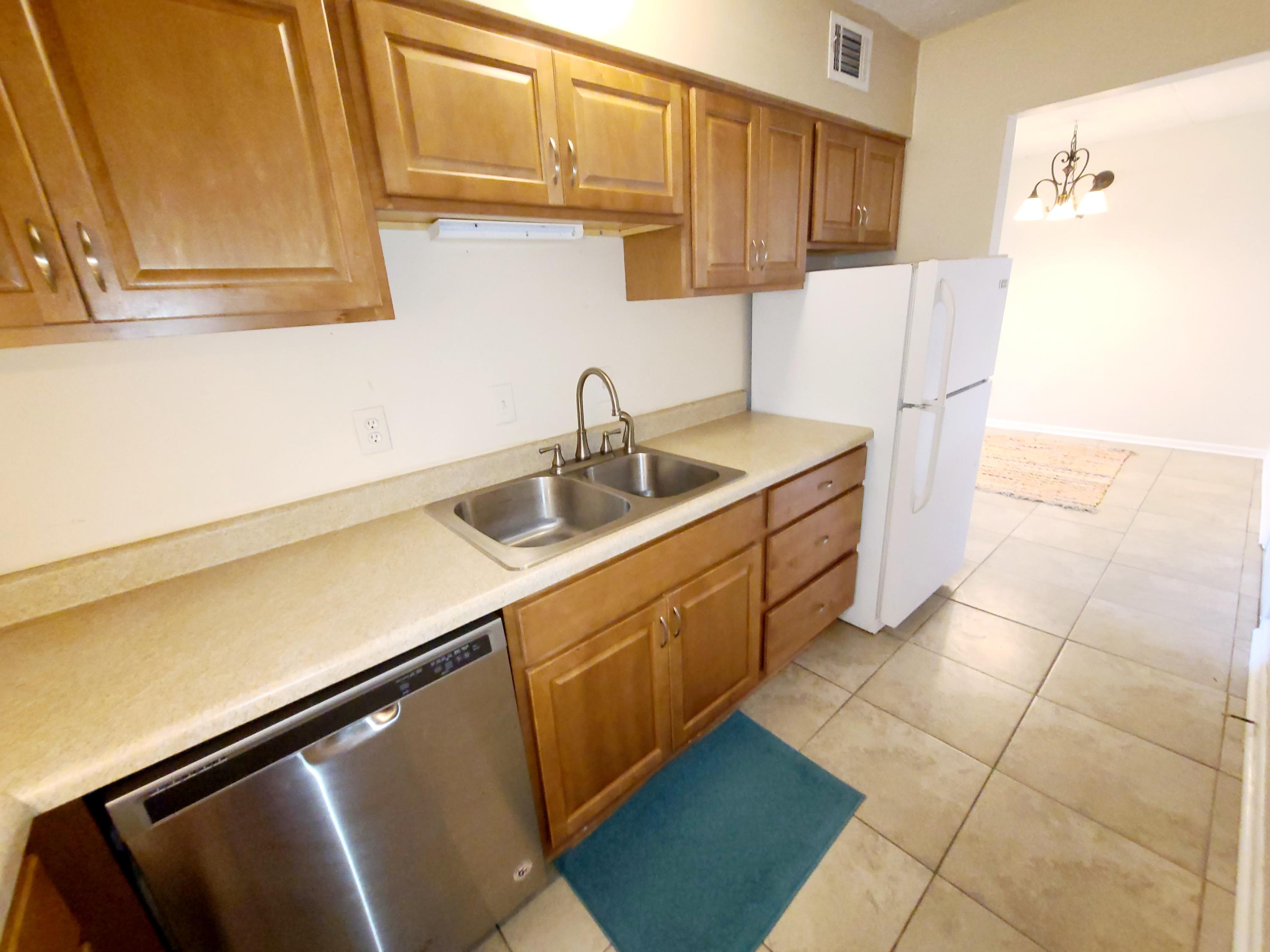 CEDARS CONDO - Residential