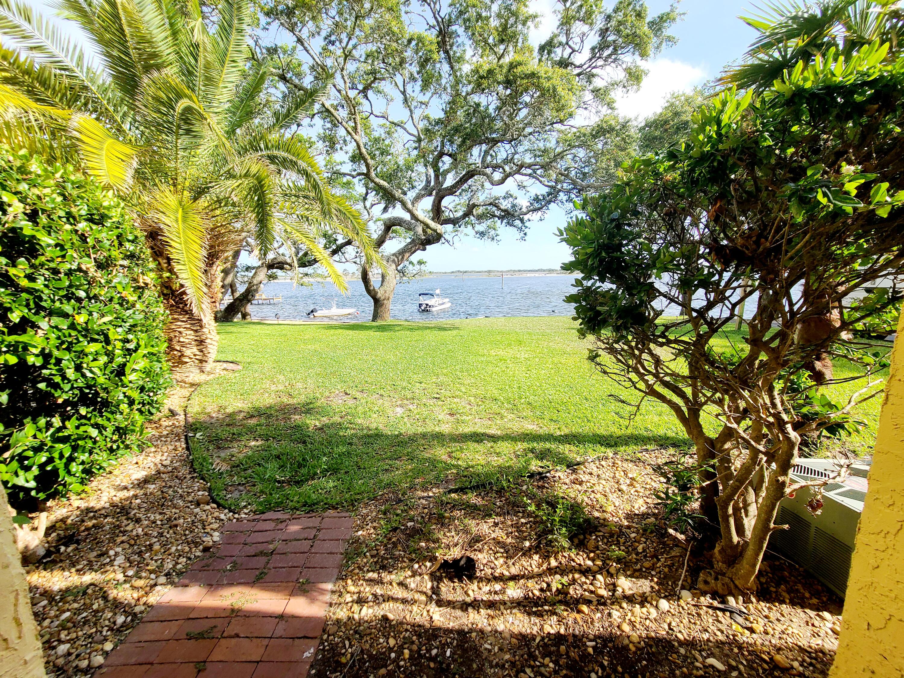 CEDARS CONDO - Residential