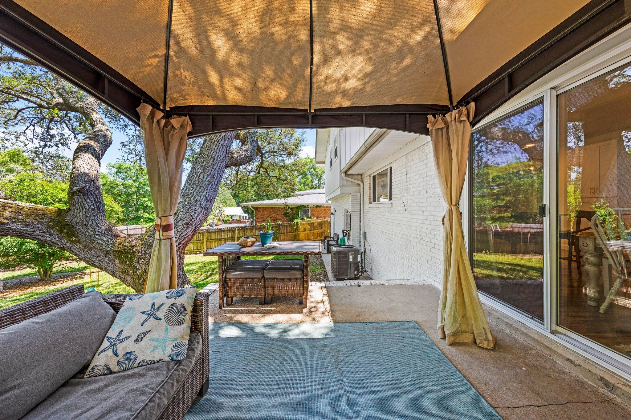 BAYOU WOODS - Residential