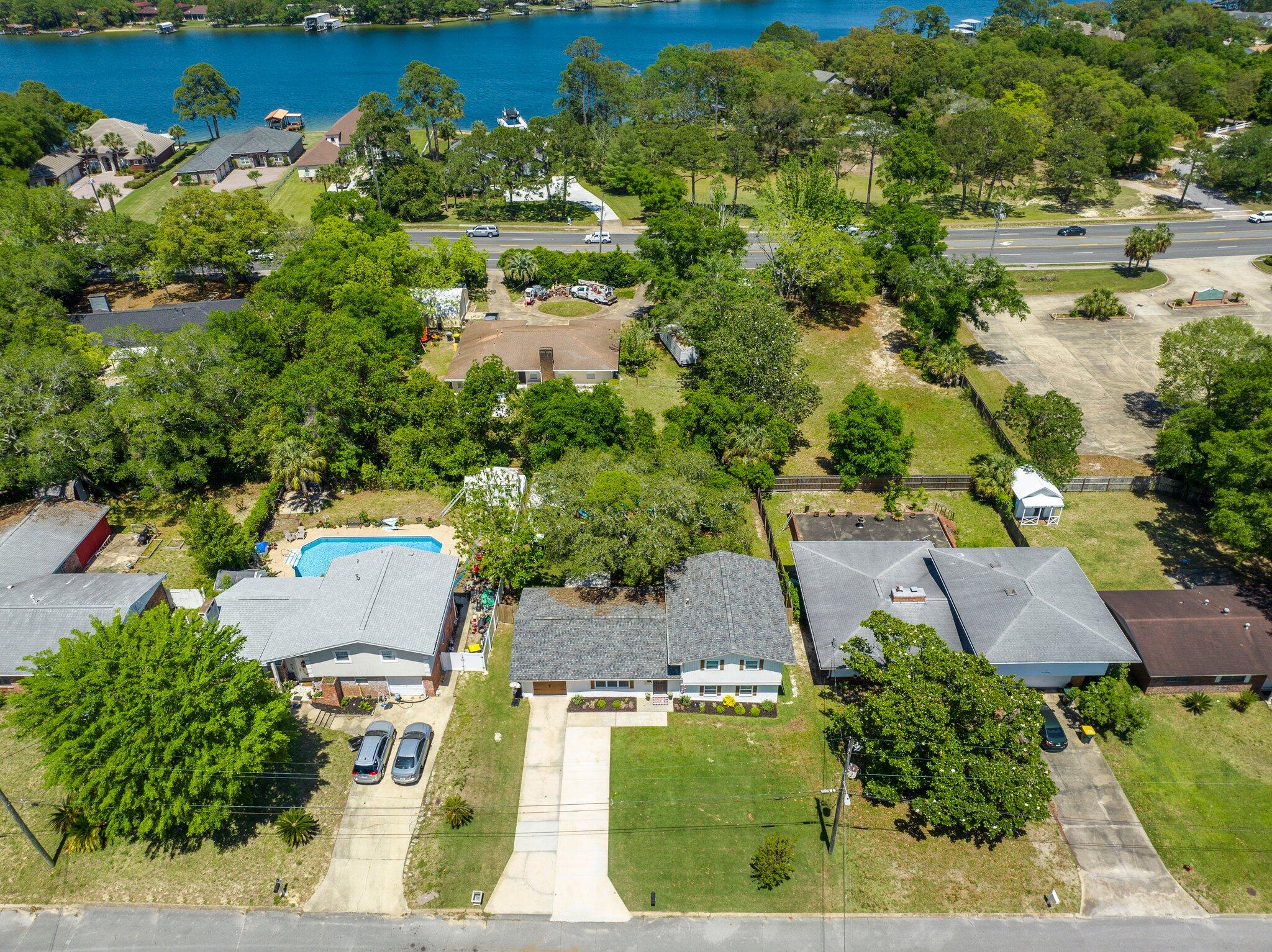 BAYOU WOODS - Residential