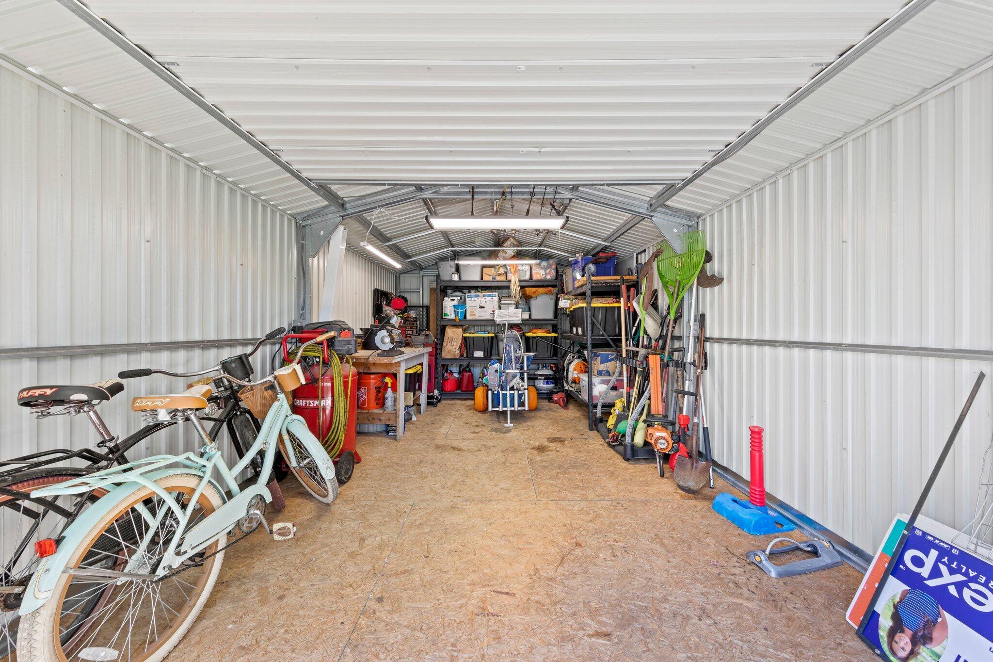 BAYOU WOODS - Residential