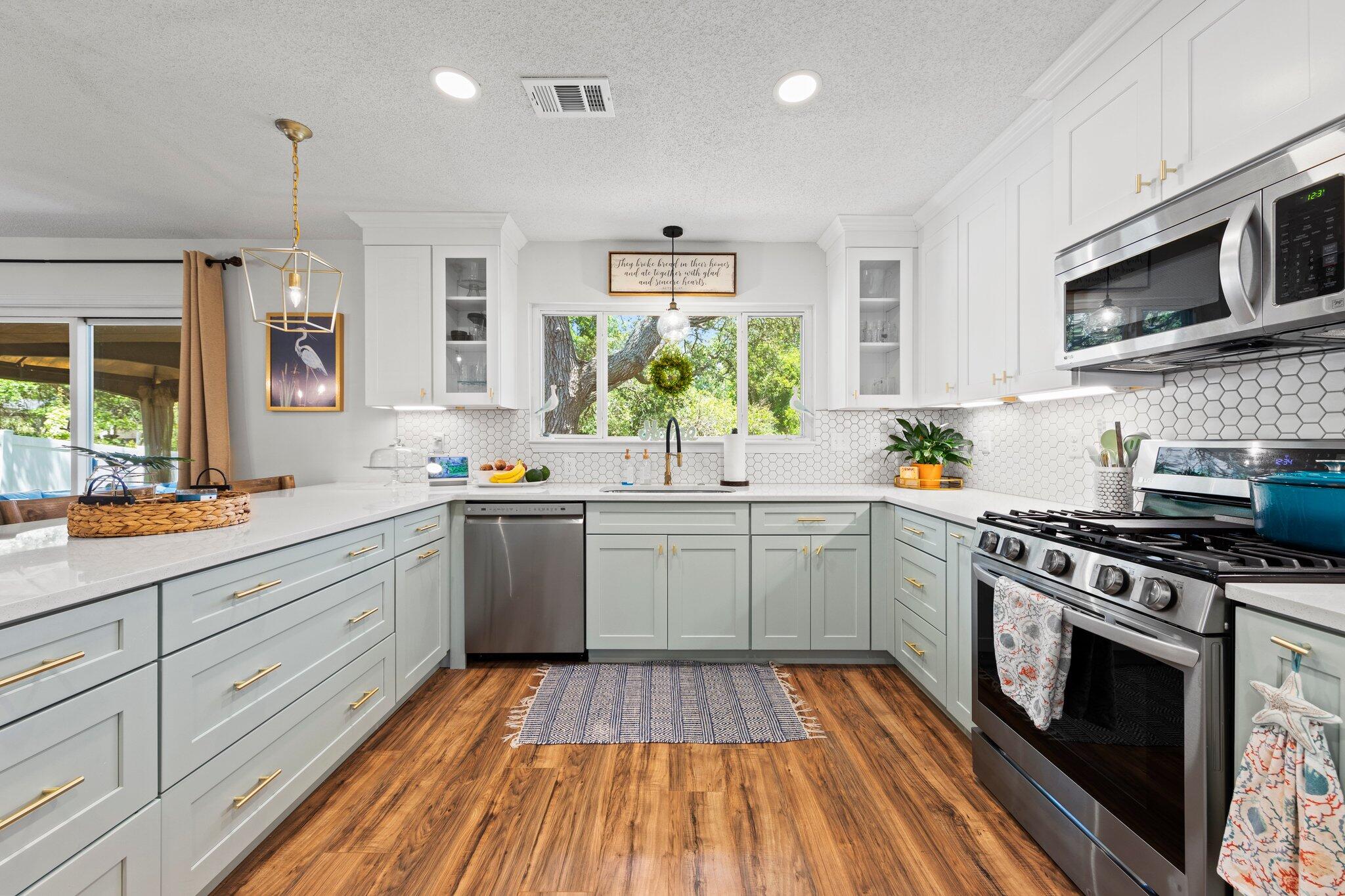 BAYOU WOODS - Residential