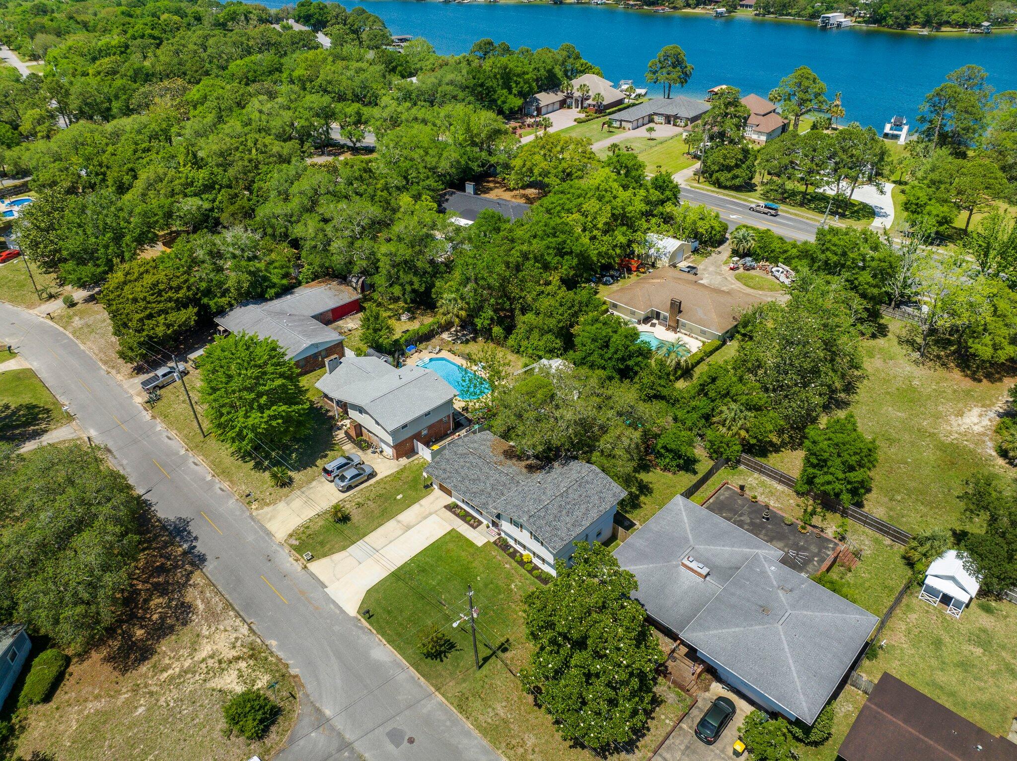 BAYOU WOODS - Residential