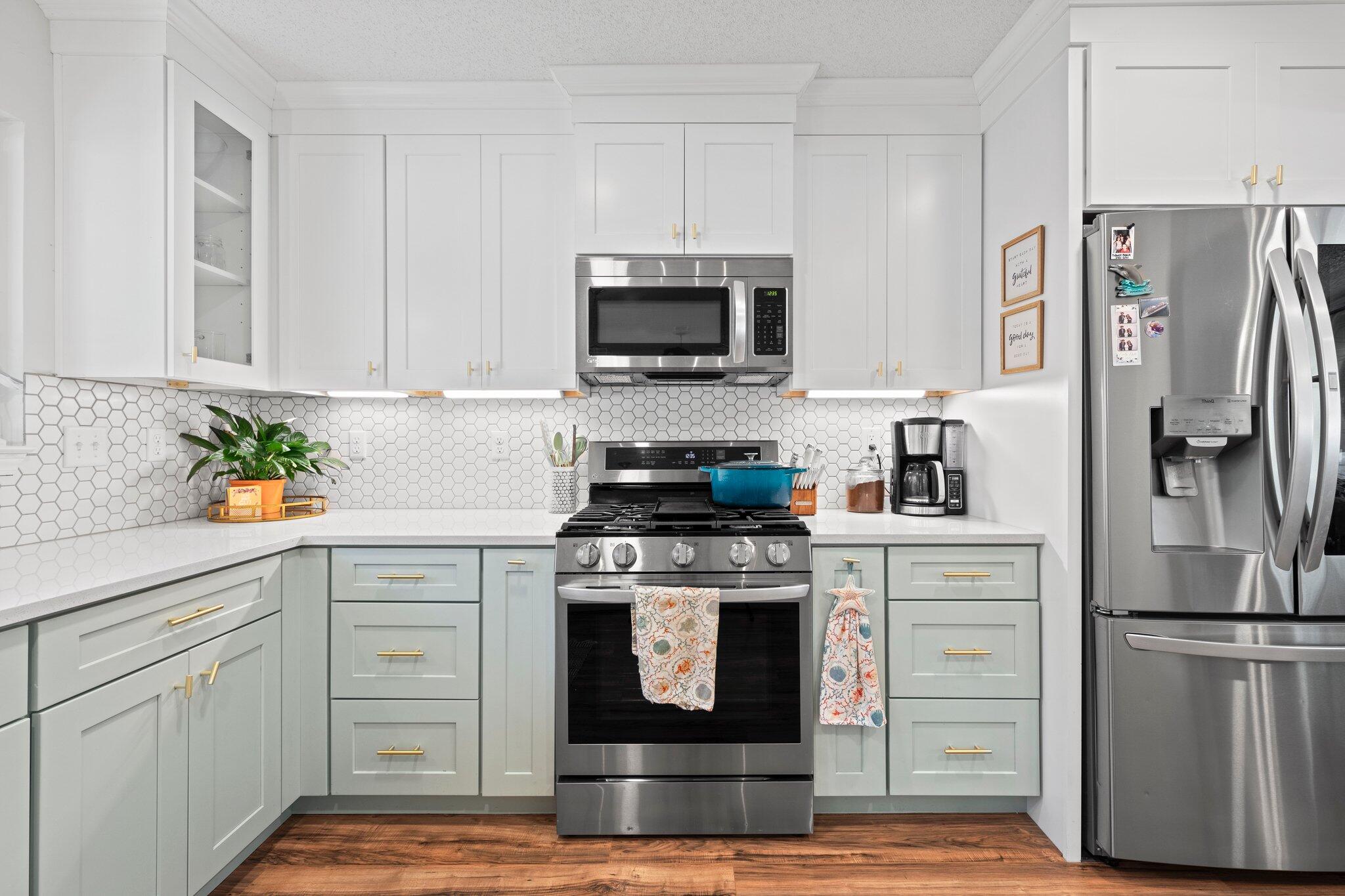 BAYOU WOODS - Residential