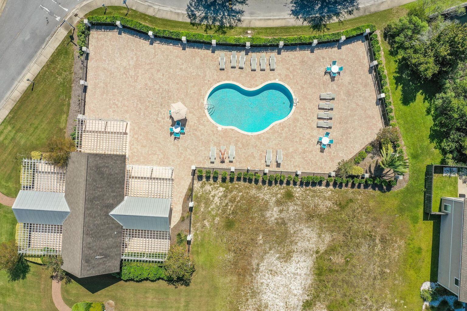 HARRISON'S WALK - Land