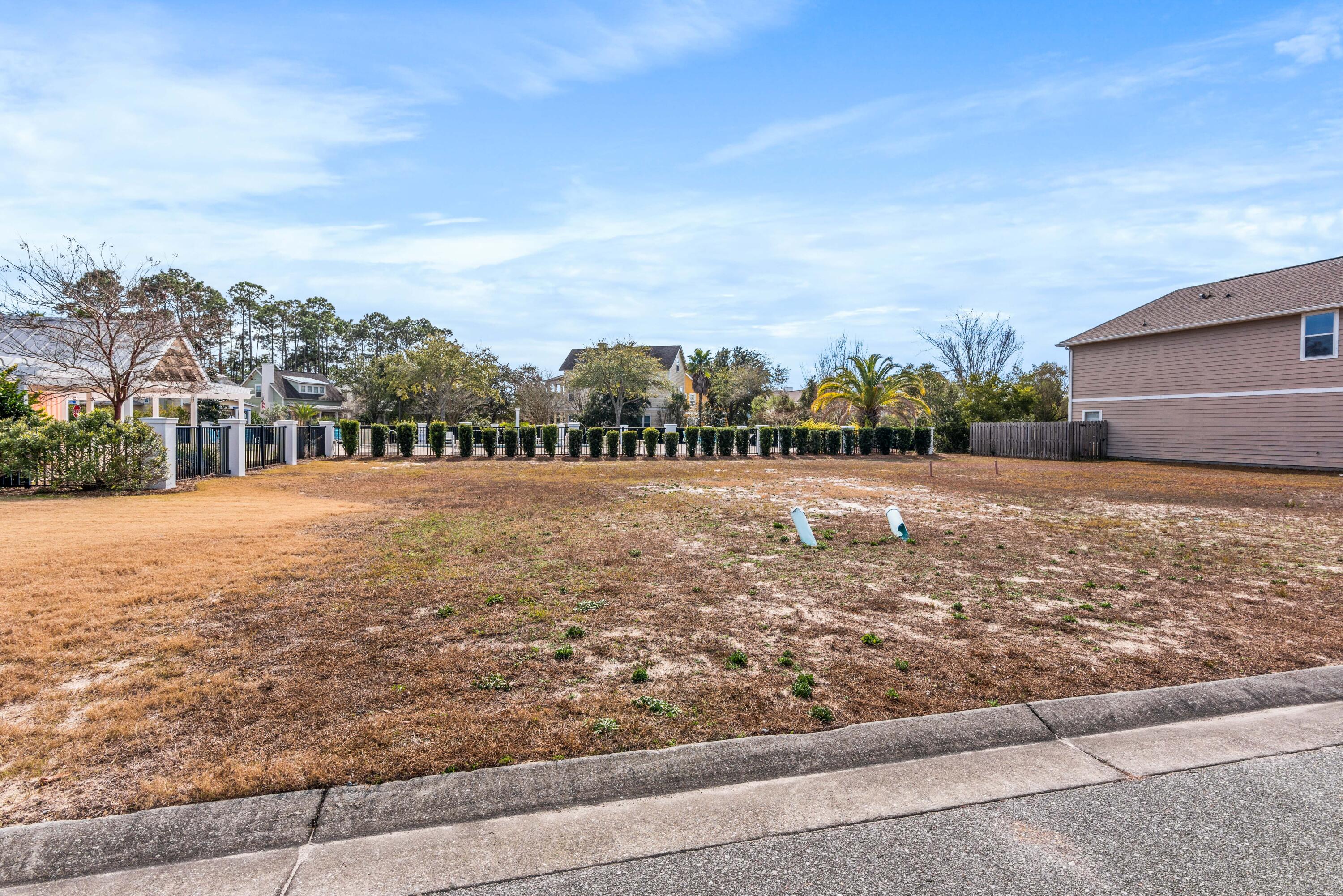 HARRISON'S WALK - Land