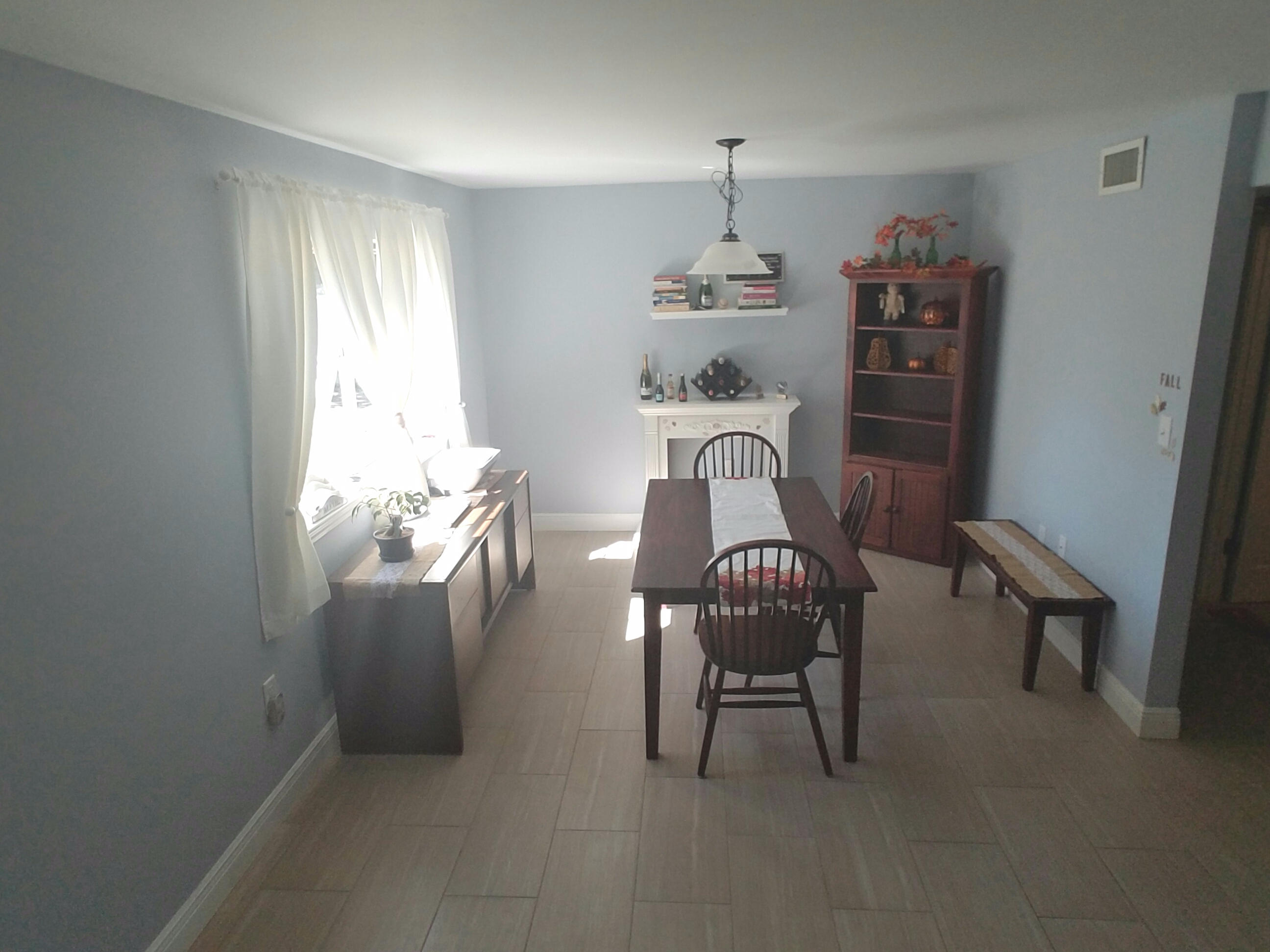 CASA LOMA S/D LOT 20 BLK 4 LESS W 3 FT - Residential