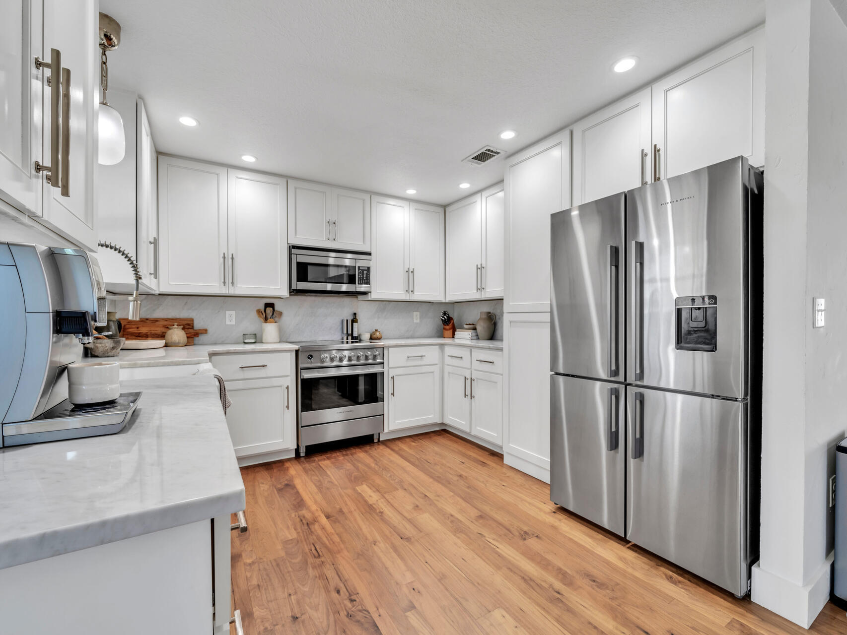 HOLIDAY SHORES ESTATES - Residential