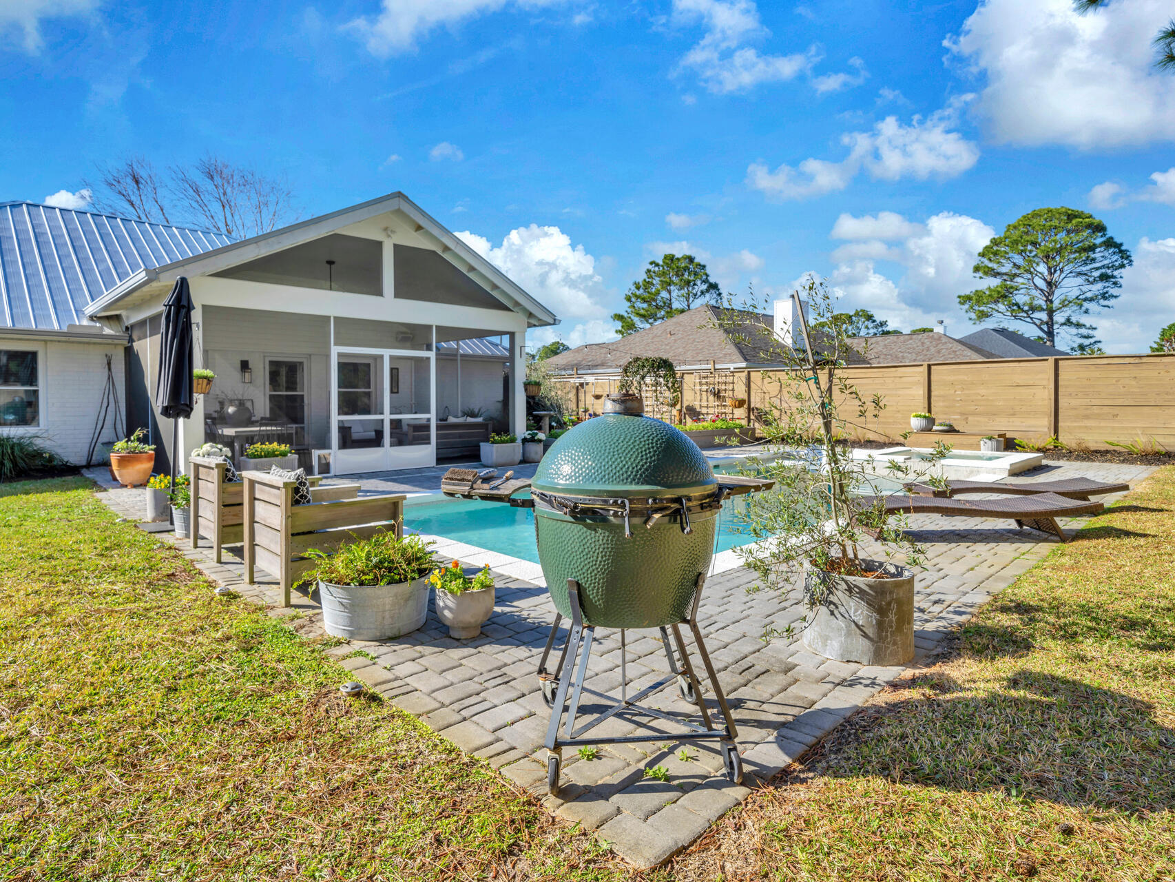 HOLIDAY SHORES ESTATES - Residential