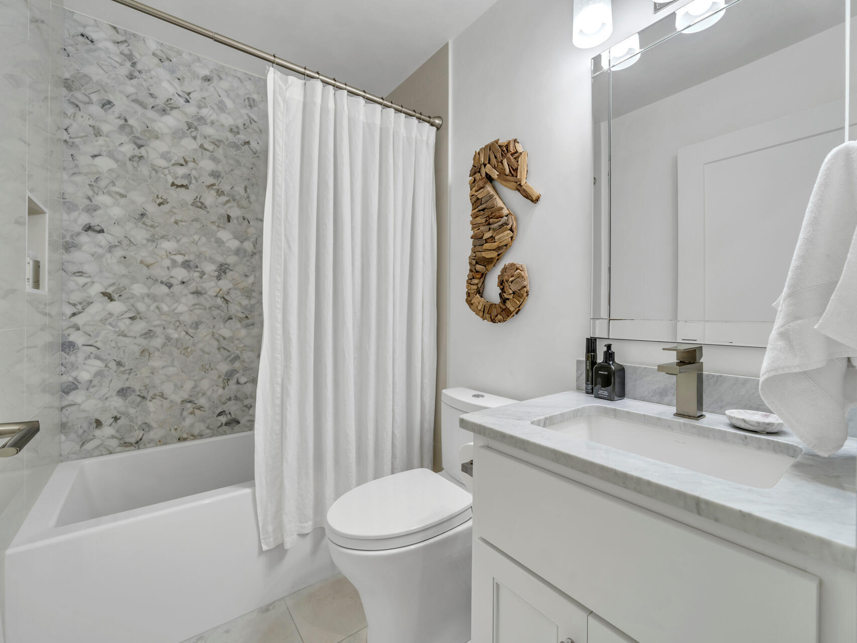 HOLIDAY SHORES ESTATES - Residential
