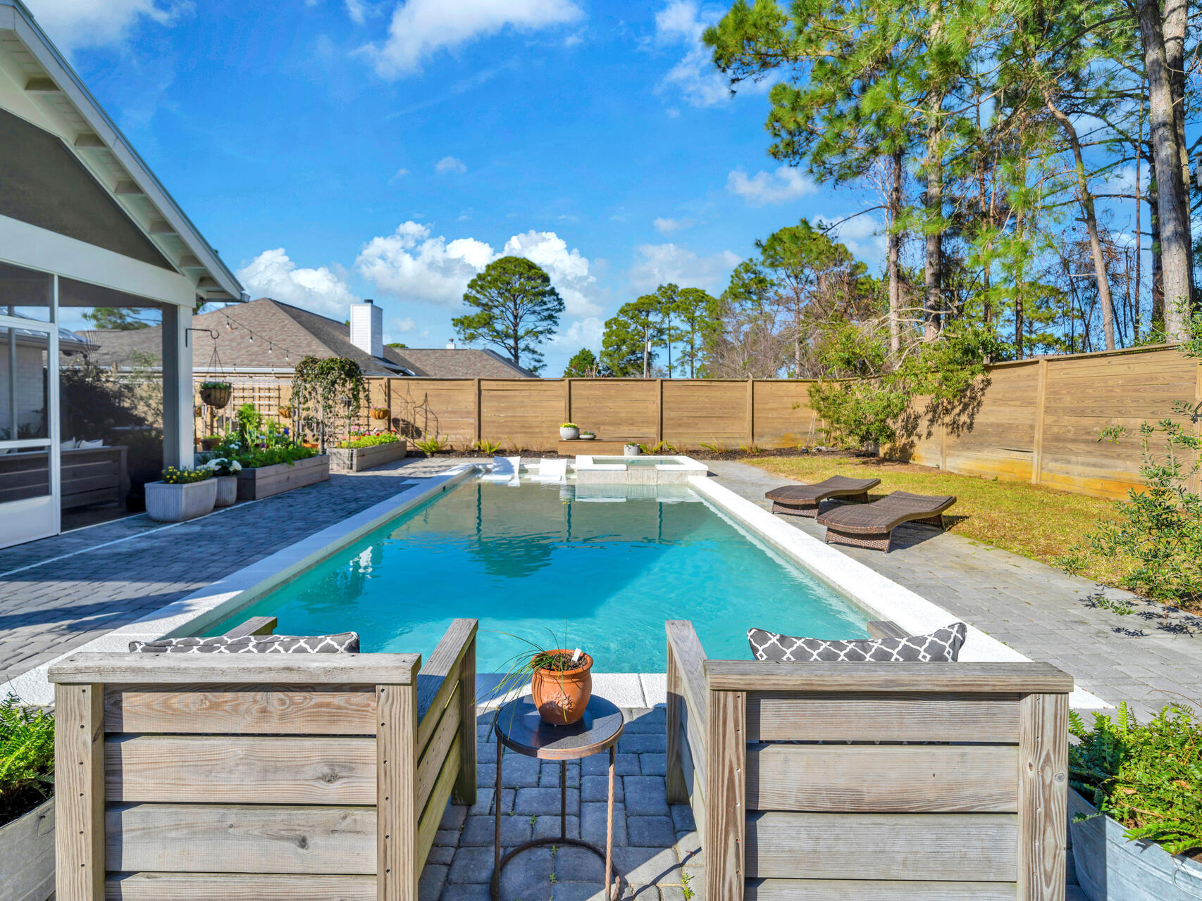 HOLIDAY SHORES ESTATES - Residential
