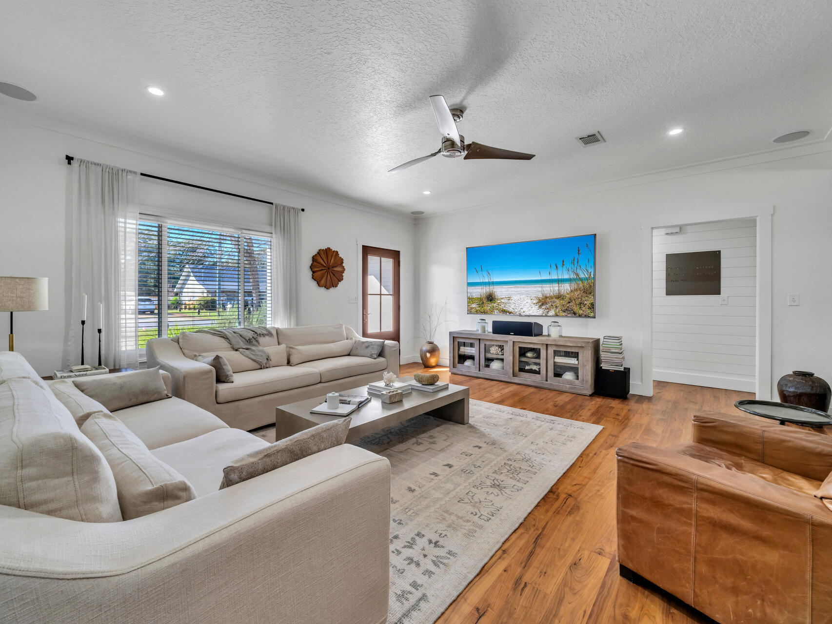 HOLIDAY SHORES ESTATES - Residential