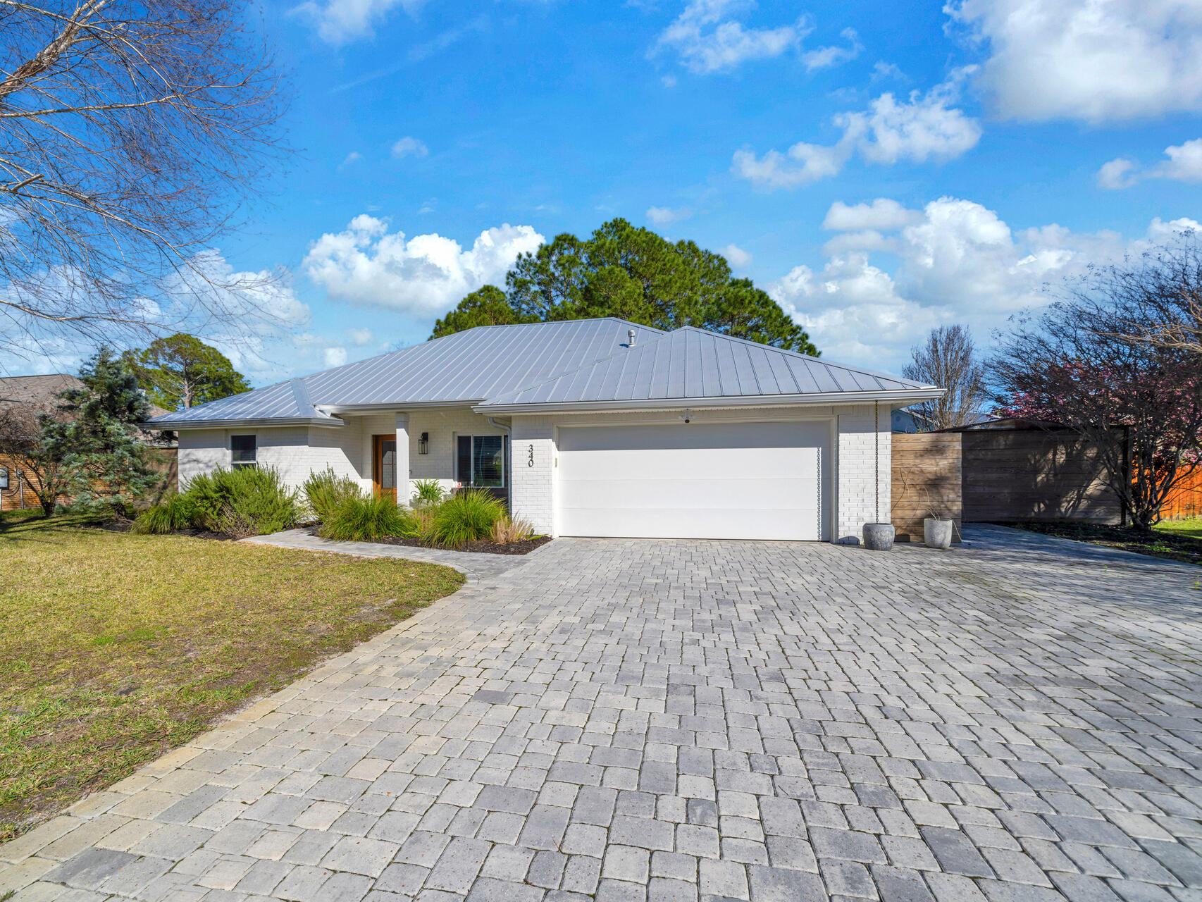 HOLIDAY SHORES ESTATES - Residential