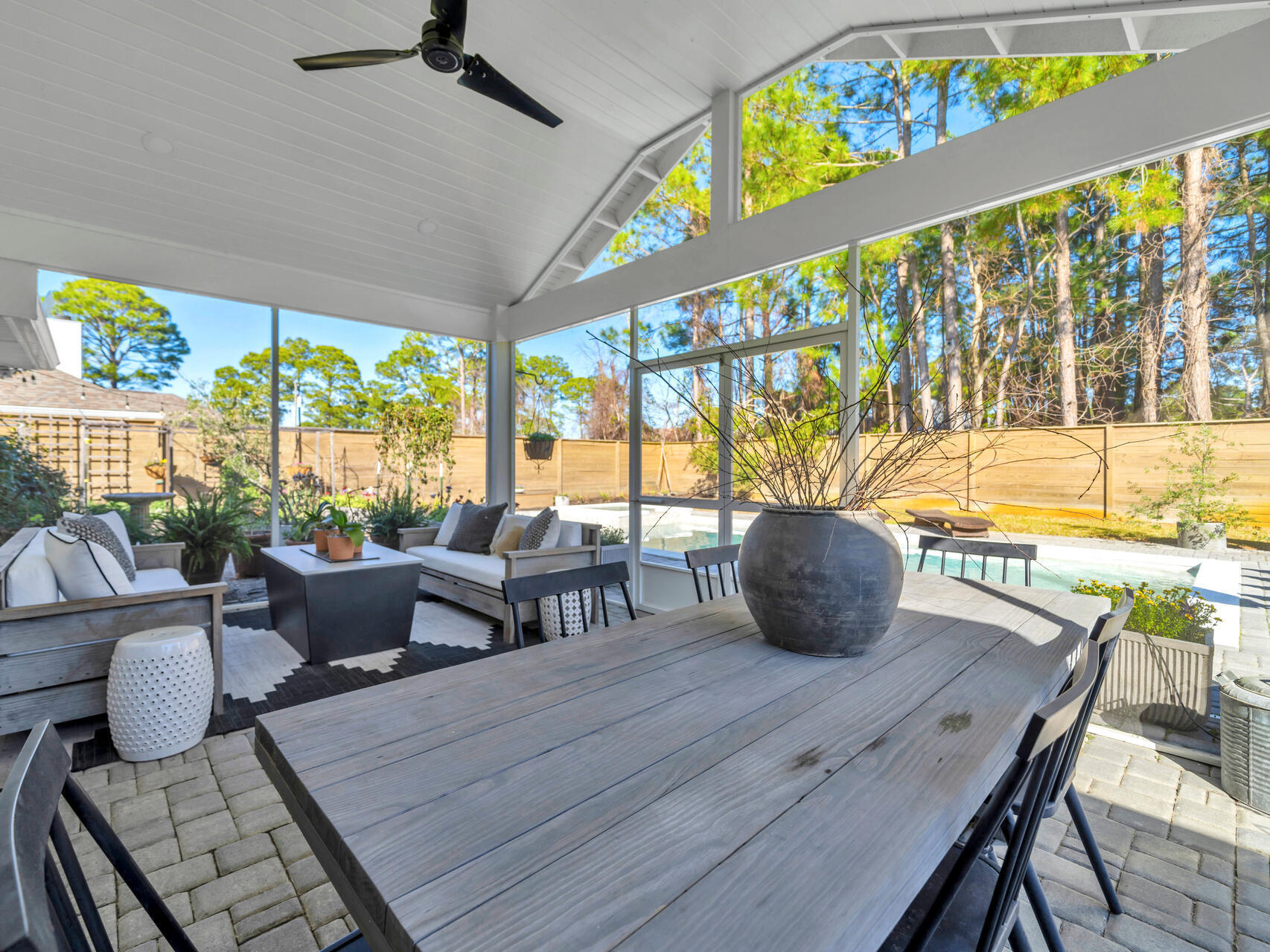 HOLIDAY SHORES ESTATES - Residential