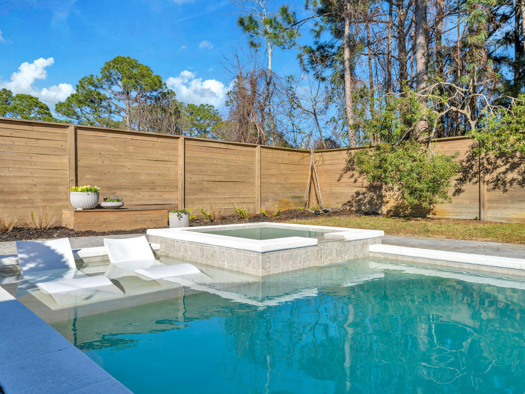 HOLIDAY SHORES ESTATES - Residential
