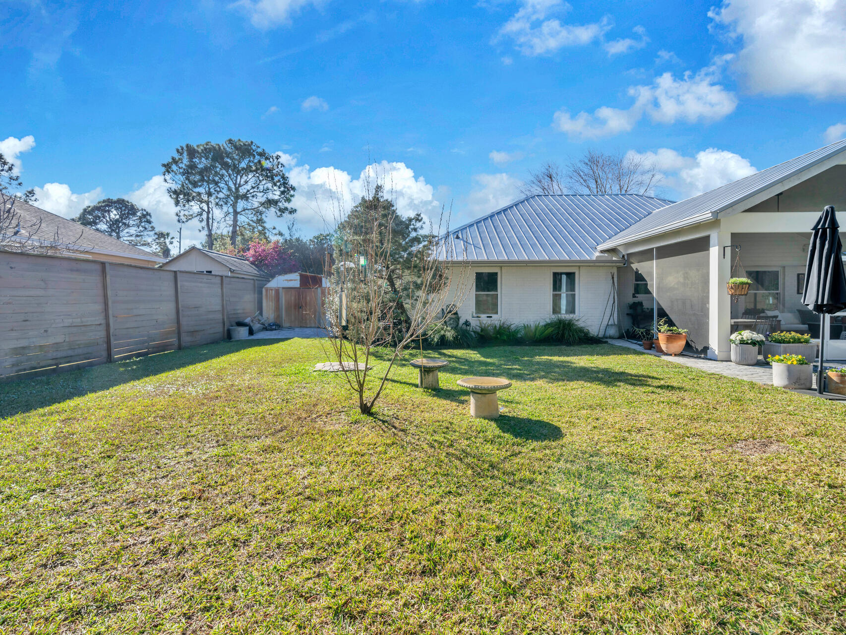 HOLIDAY SHORES ESTATES - Residential