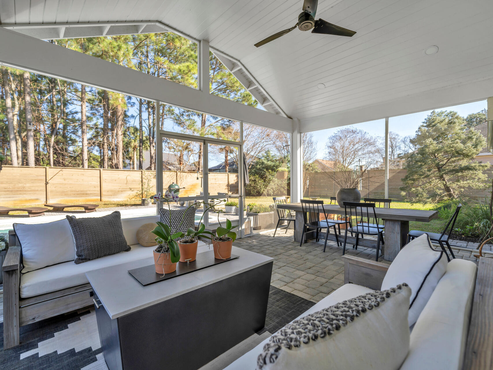 HOLIDAY SHORES ESTATES - Residential