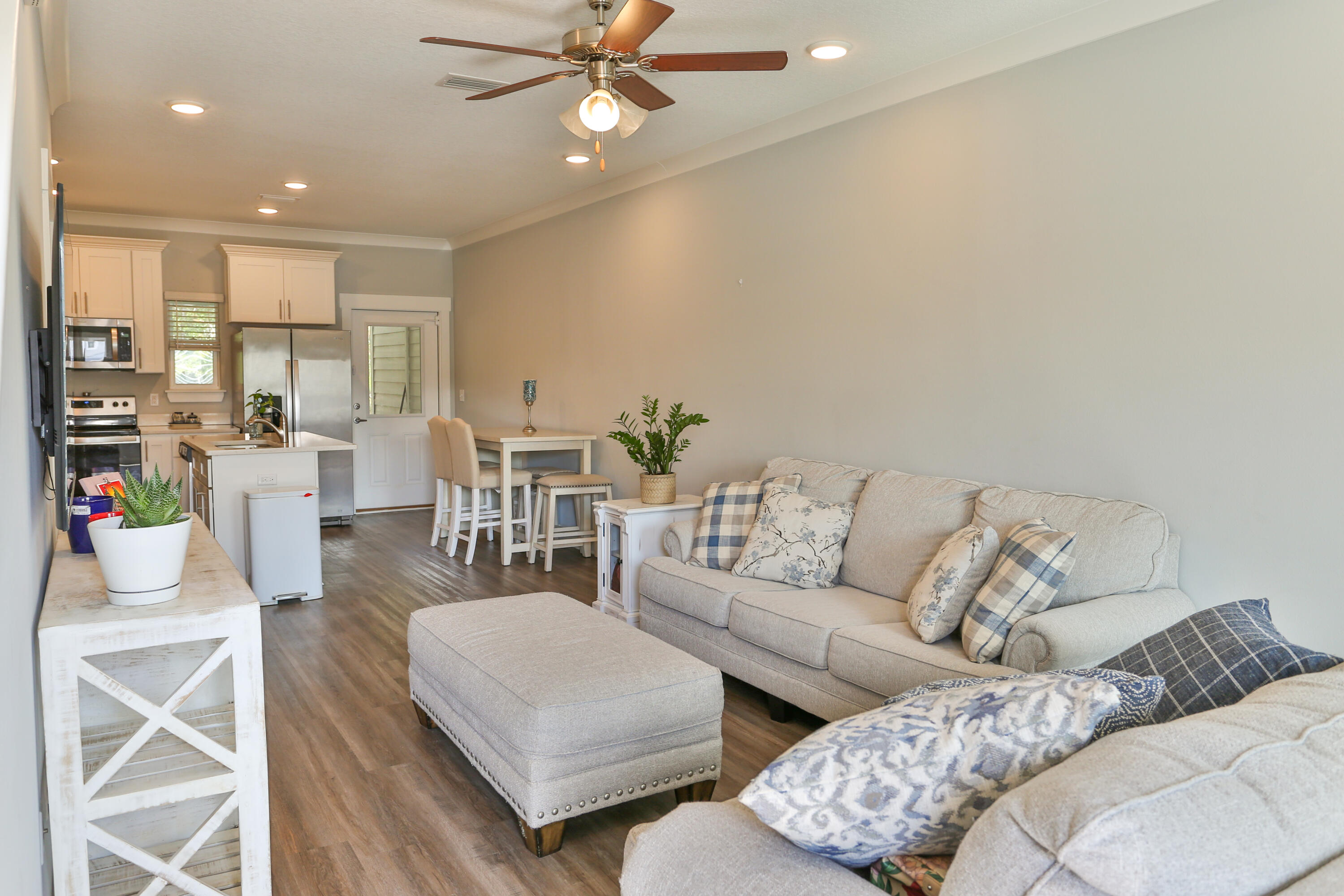 VERANDAS AT FREEPORT - Residential