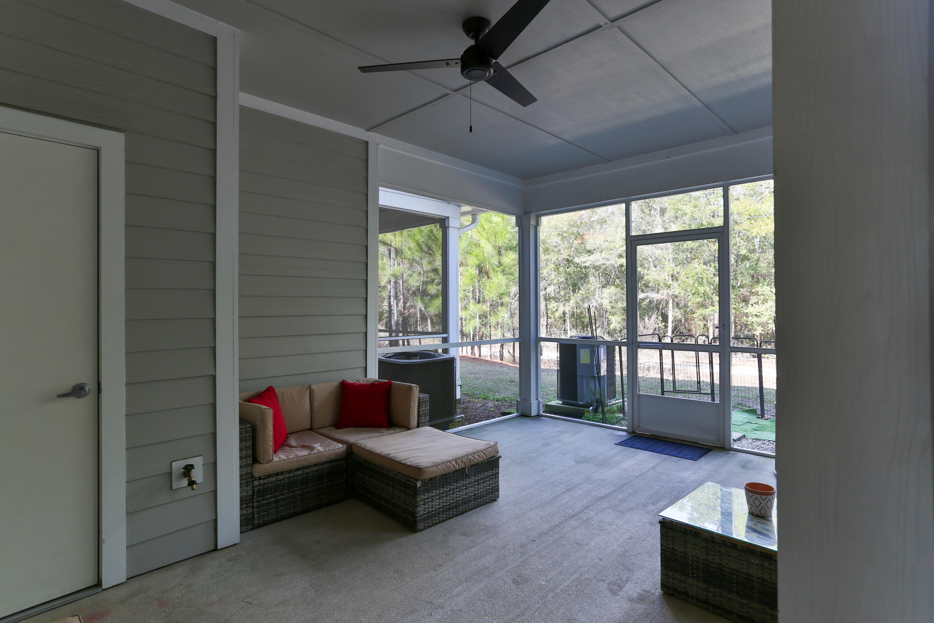 VERANDAS AT FREEPORT - Residential