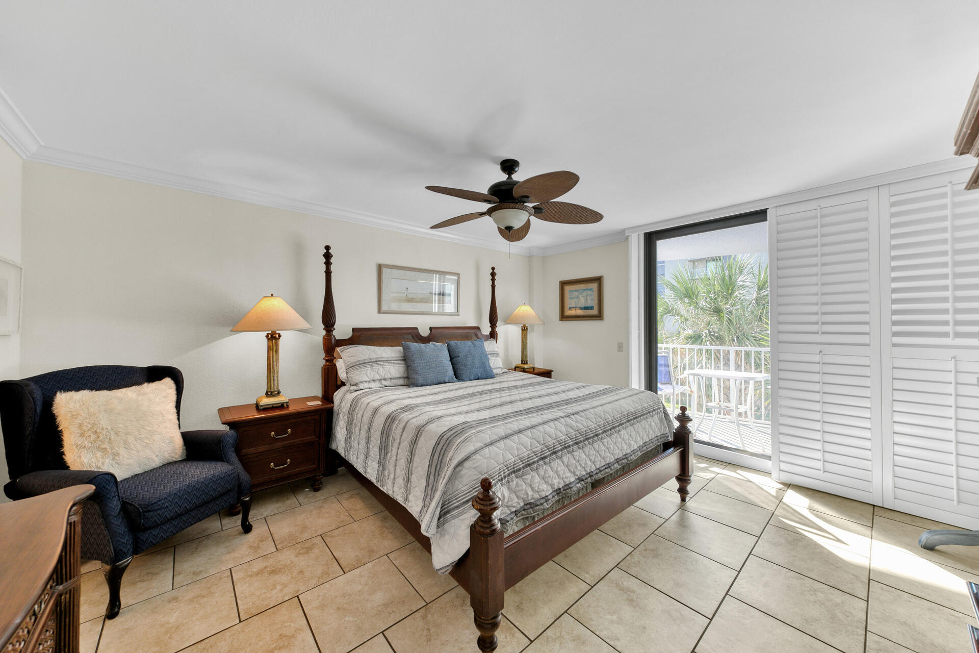 MAINSAIL CONDO PH 1 - Residential