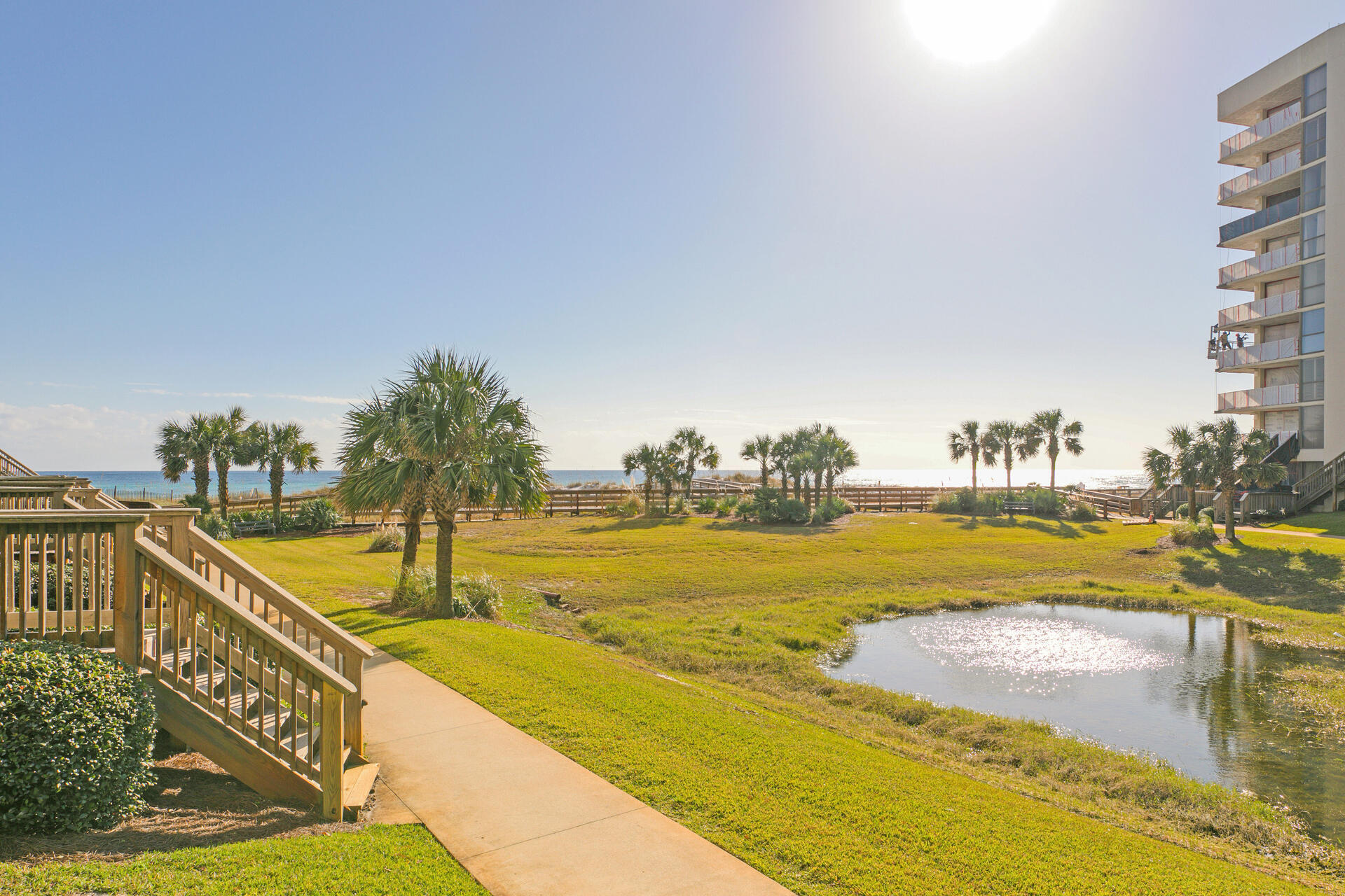 MAINSAIL CONDO PH 1 - Residential