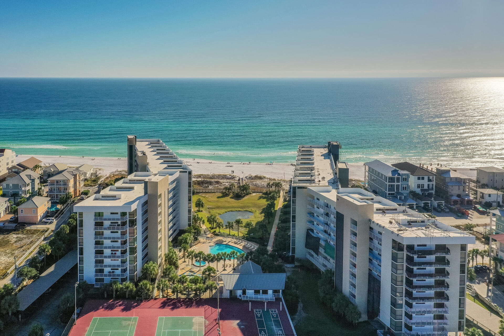 MAINSAIL CONDO PH 1 - Residential