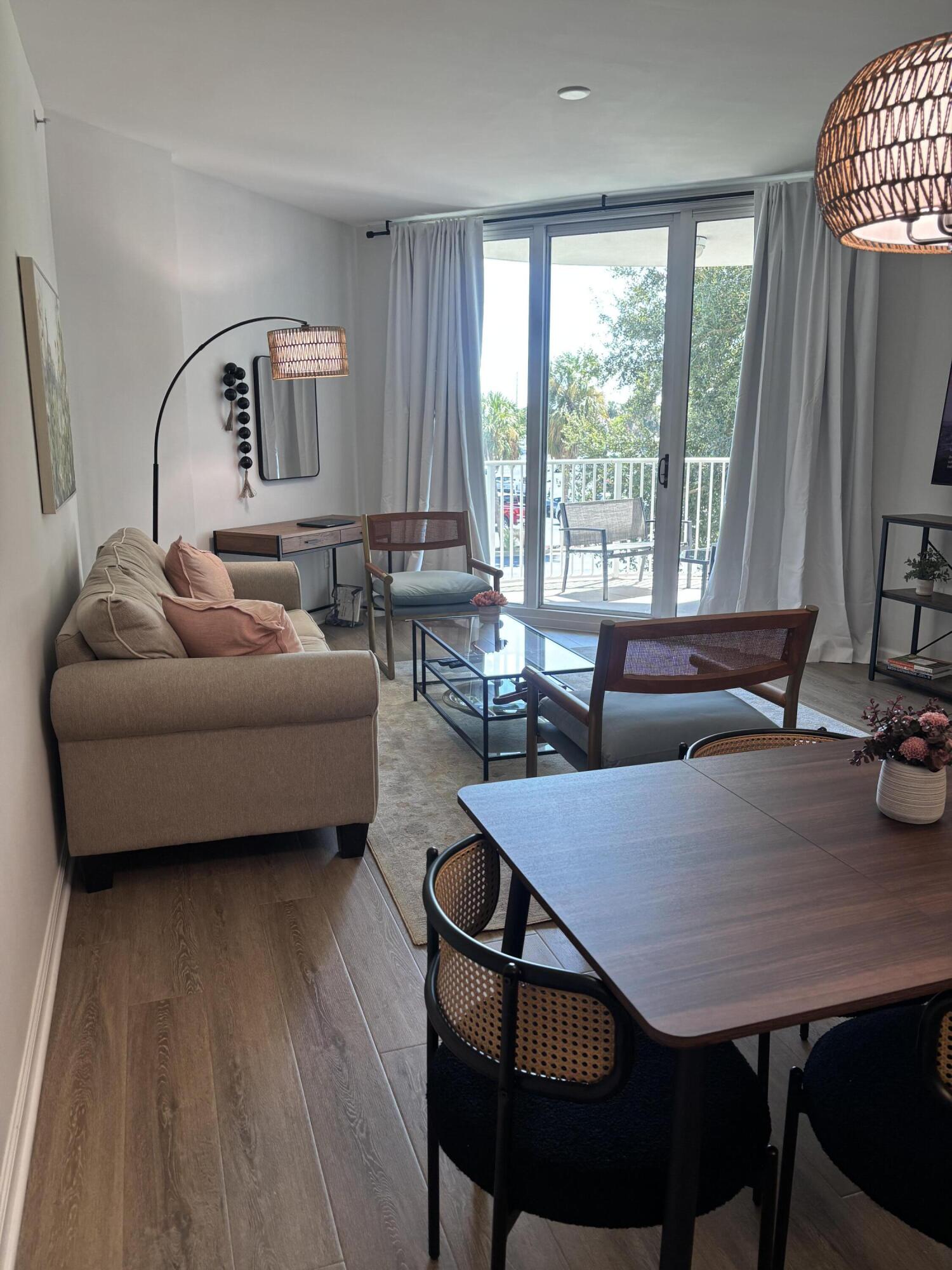 THE PALMS OF DESTIN - Residential