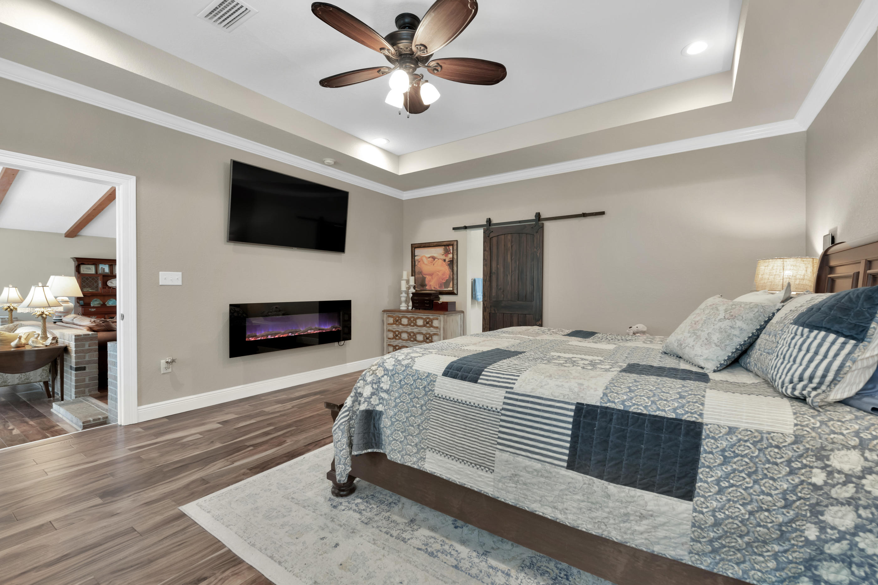 LAKE PIPPIN - Residential