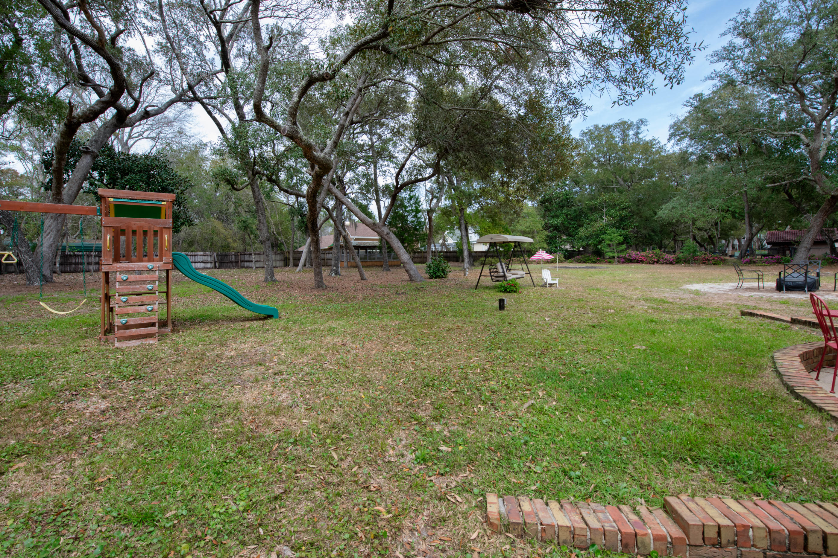 LAKE PIPPIN - Residential