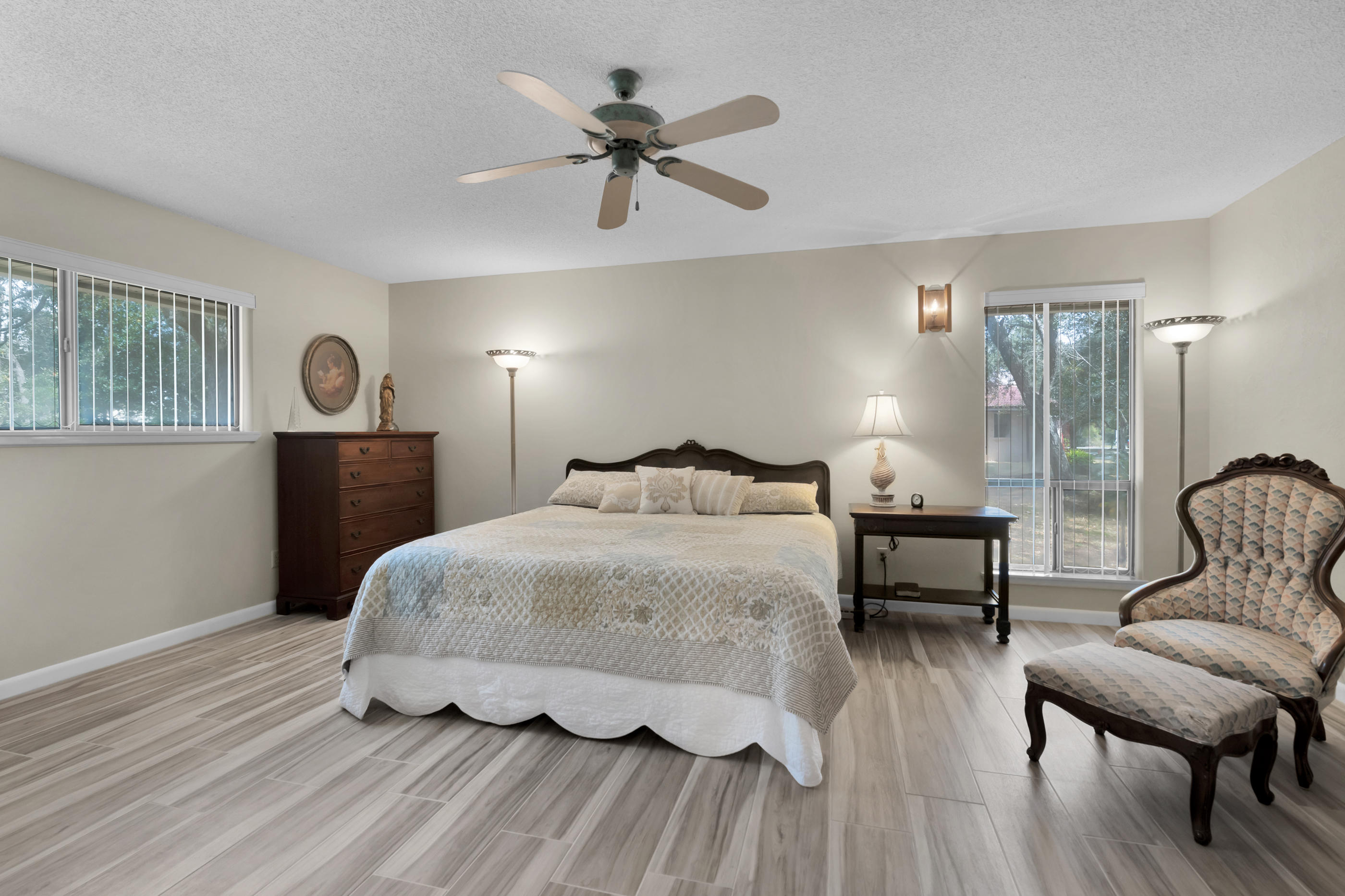 LAKE PIPPIN - Residential