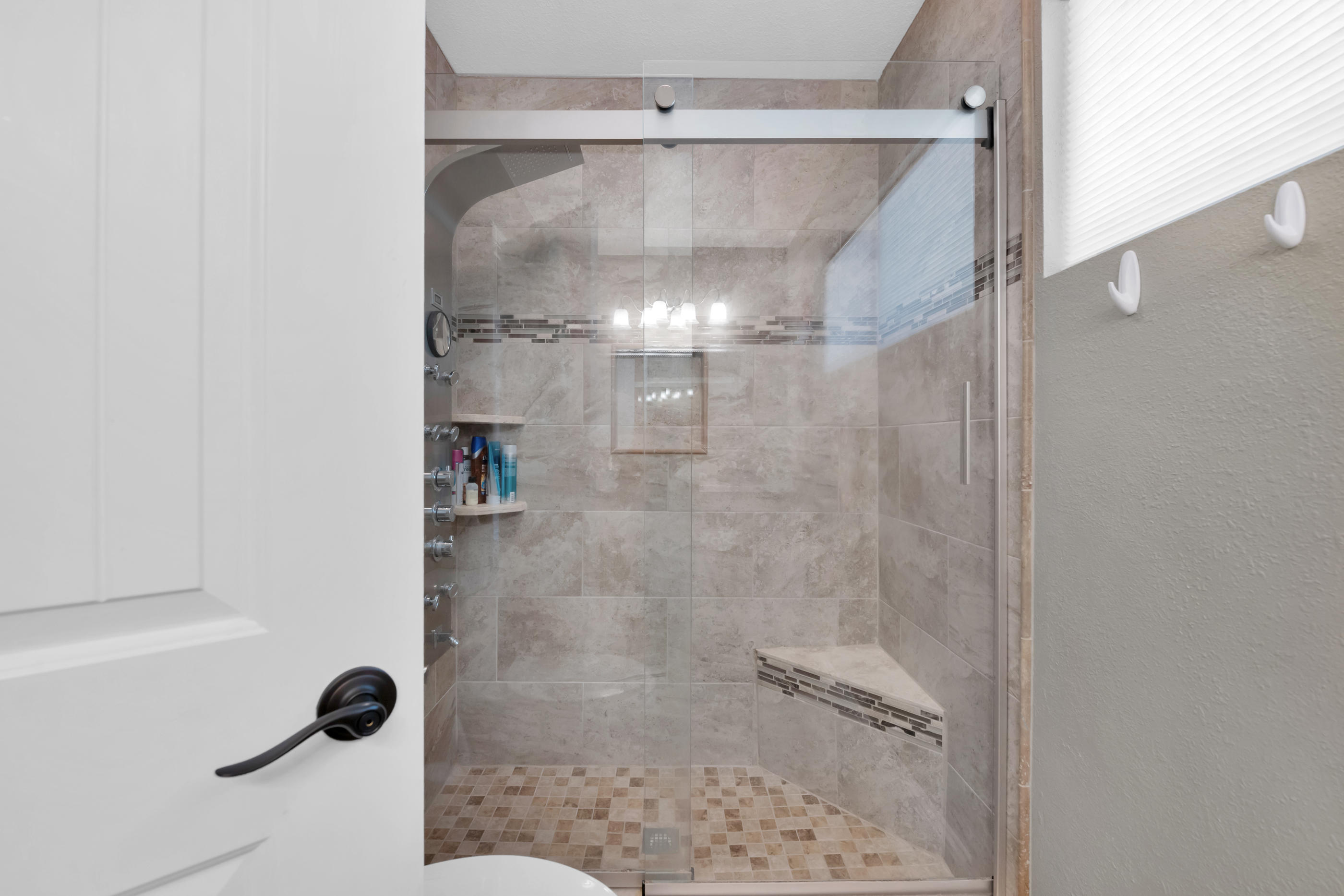 LAKE PIPPIN - Residential