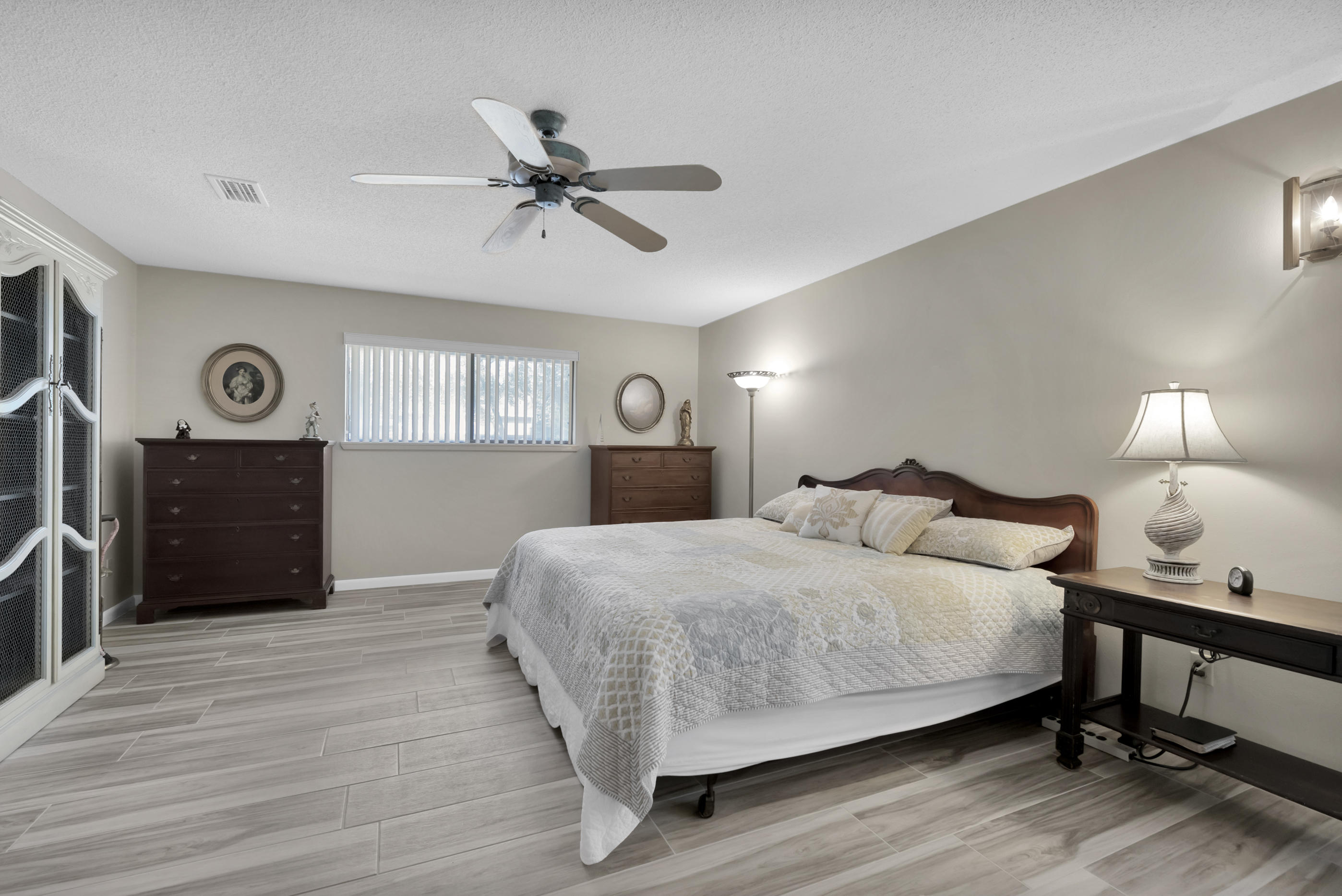 LAKE PIPPIN - Residential