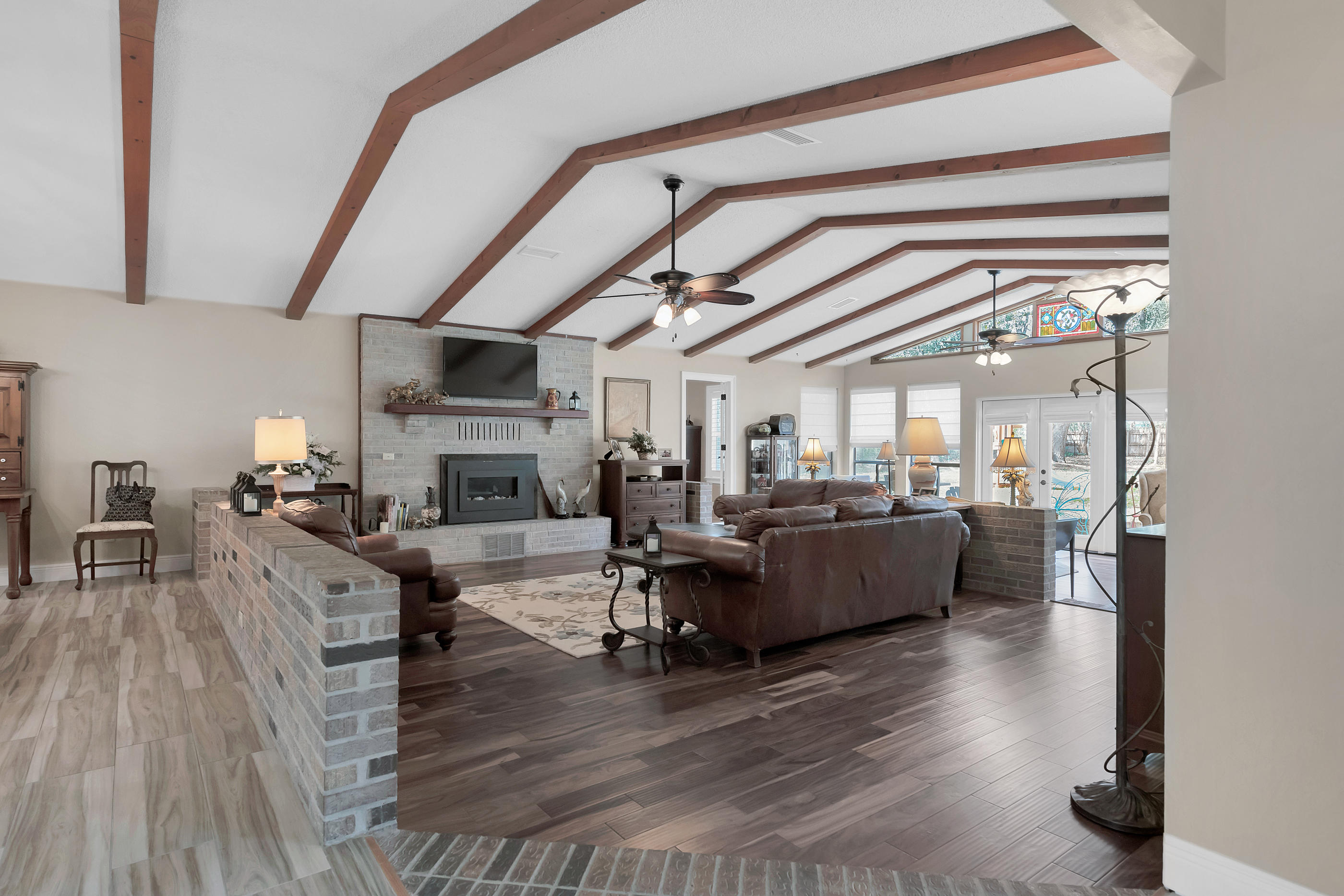 LAKE PIPPIN - Residential