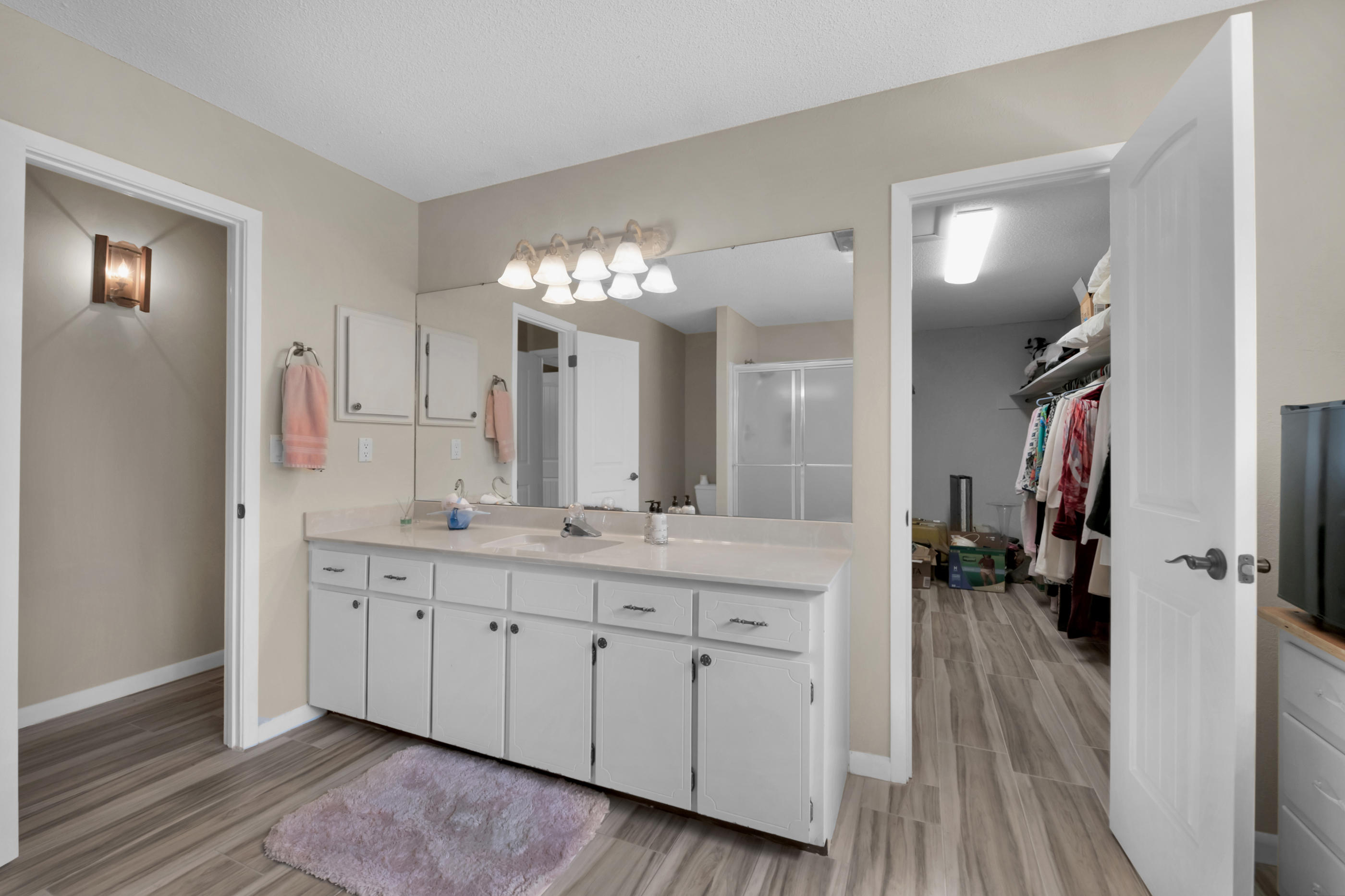 LAKE PIPPIN - Residential