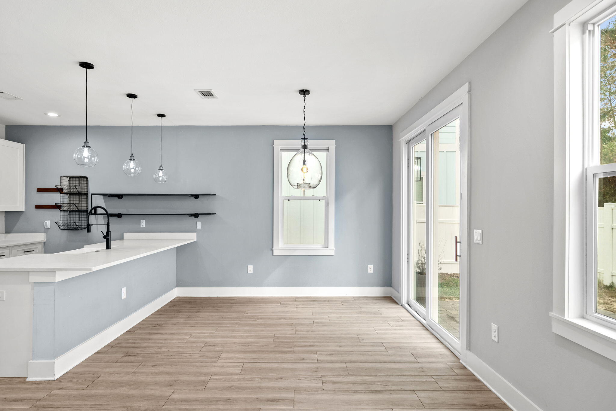 LIGHTHOUSE POINTE - Residential