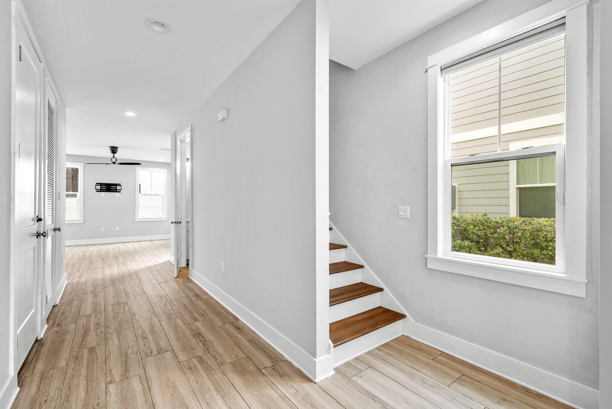 LIGHTHOUSE POINTE - Residential