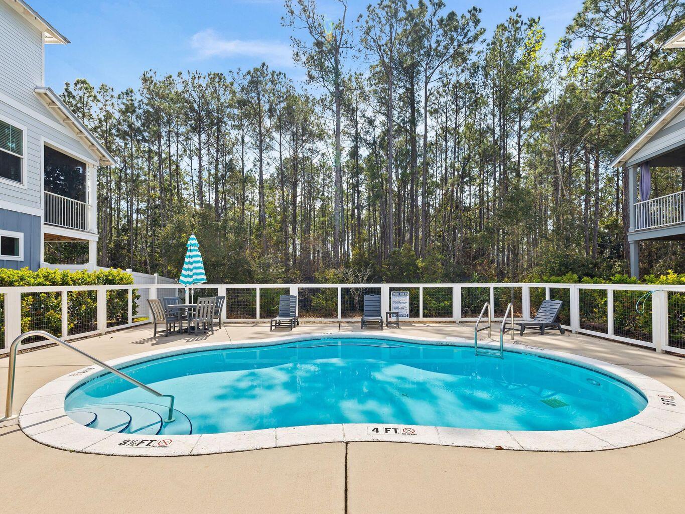 LIGHTHOUSE POINTE - Residential