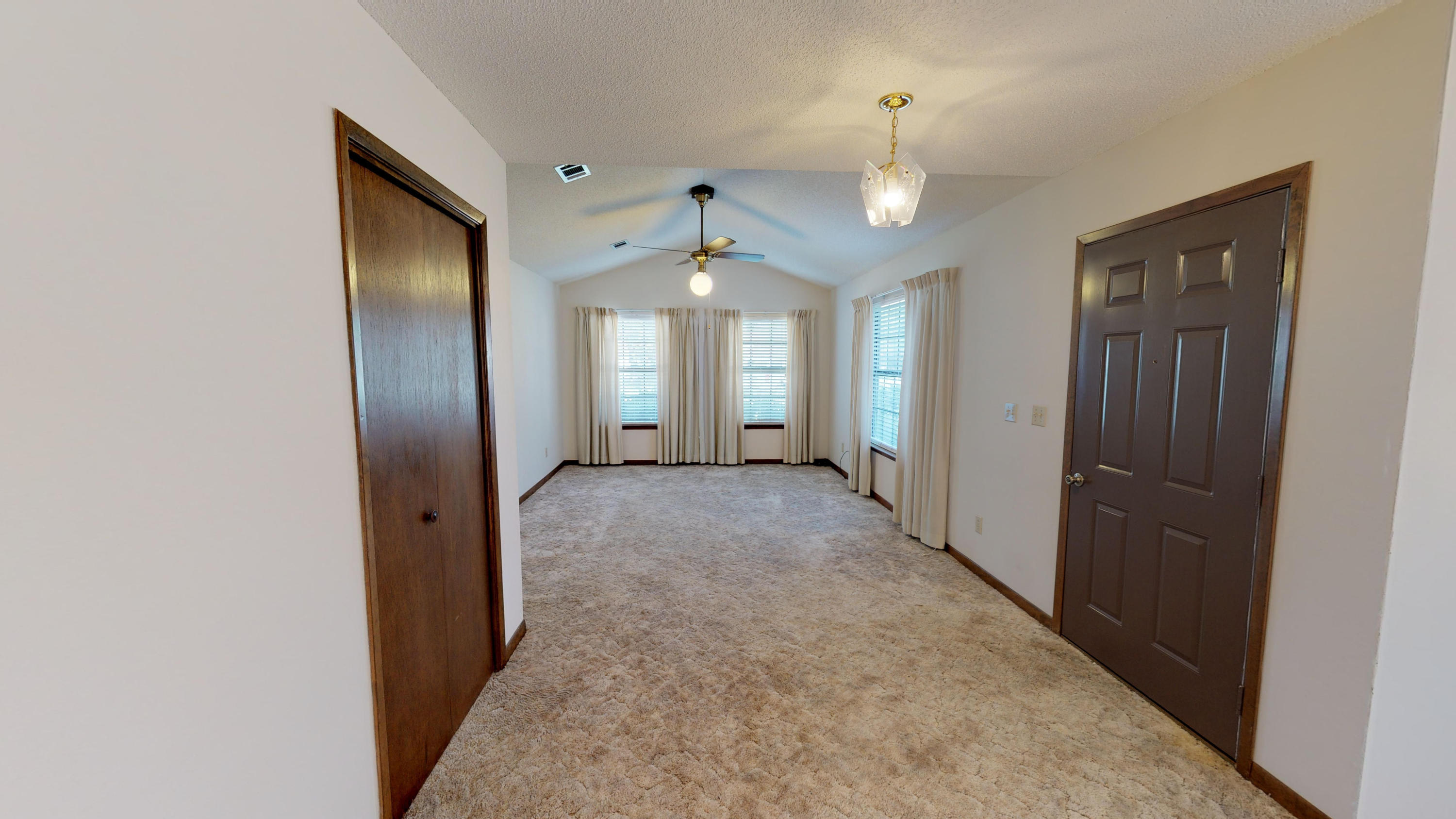 HIDDEN TRAILS PH 1 - Residential