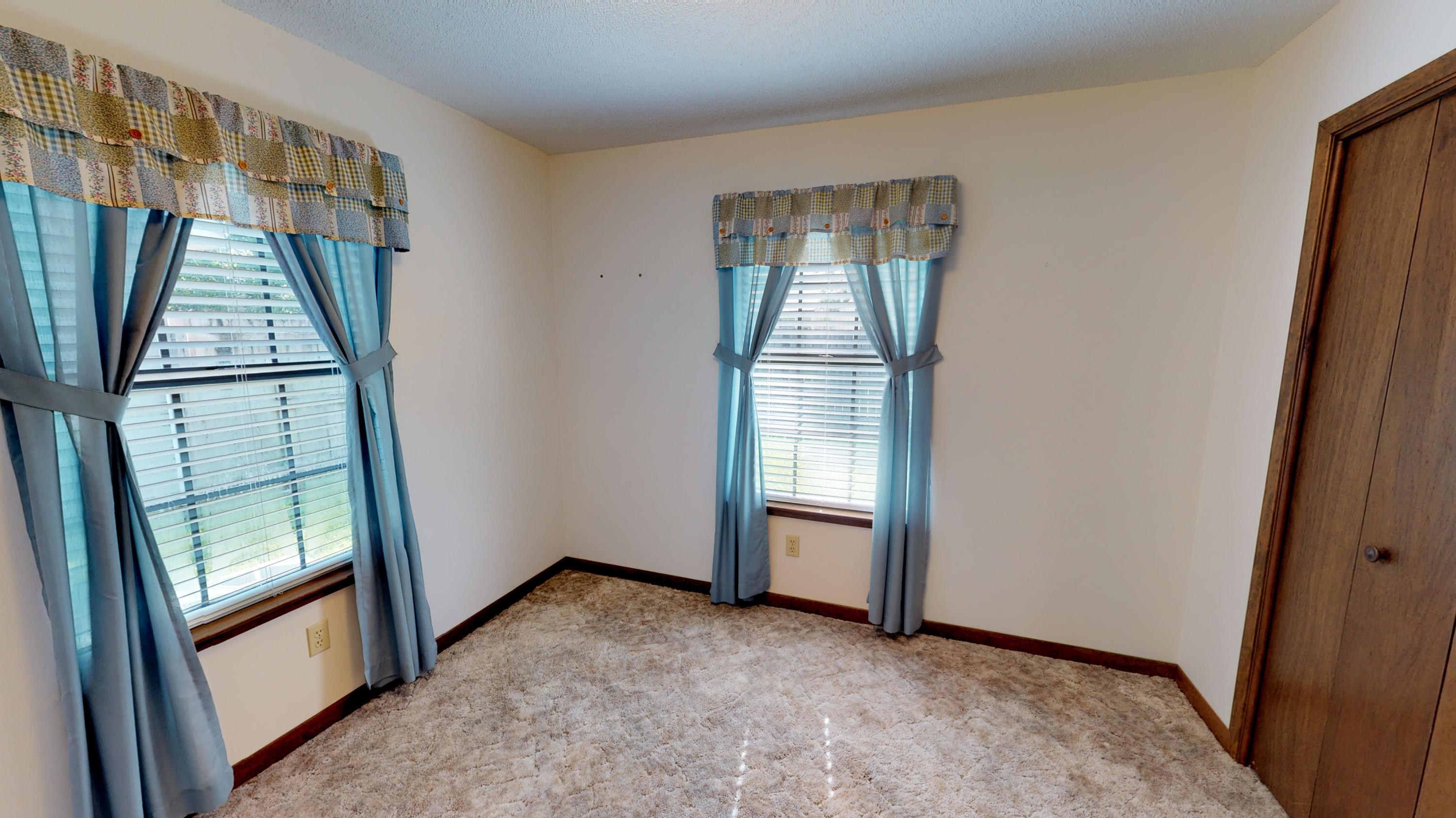 HIDDEN TRAILS PH 1 - Residential