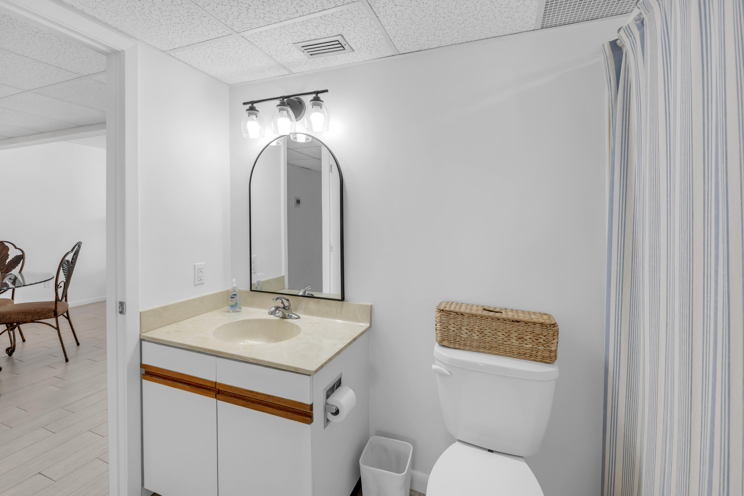 EDGEWATER TOWER 1A CONDO - Residential