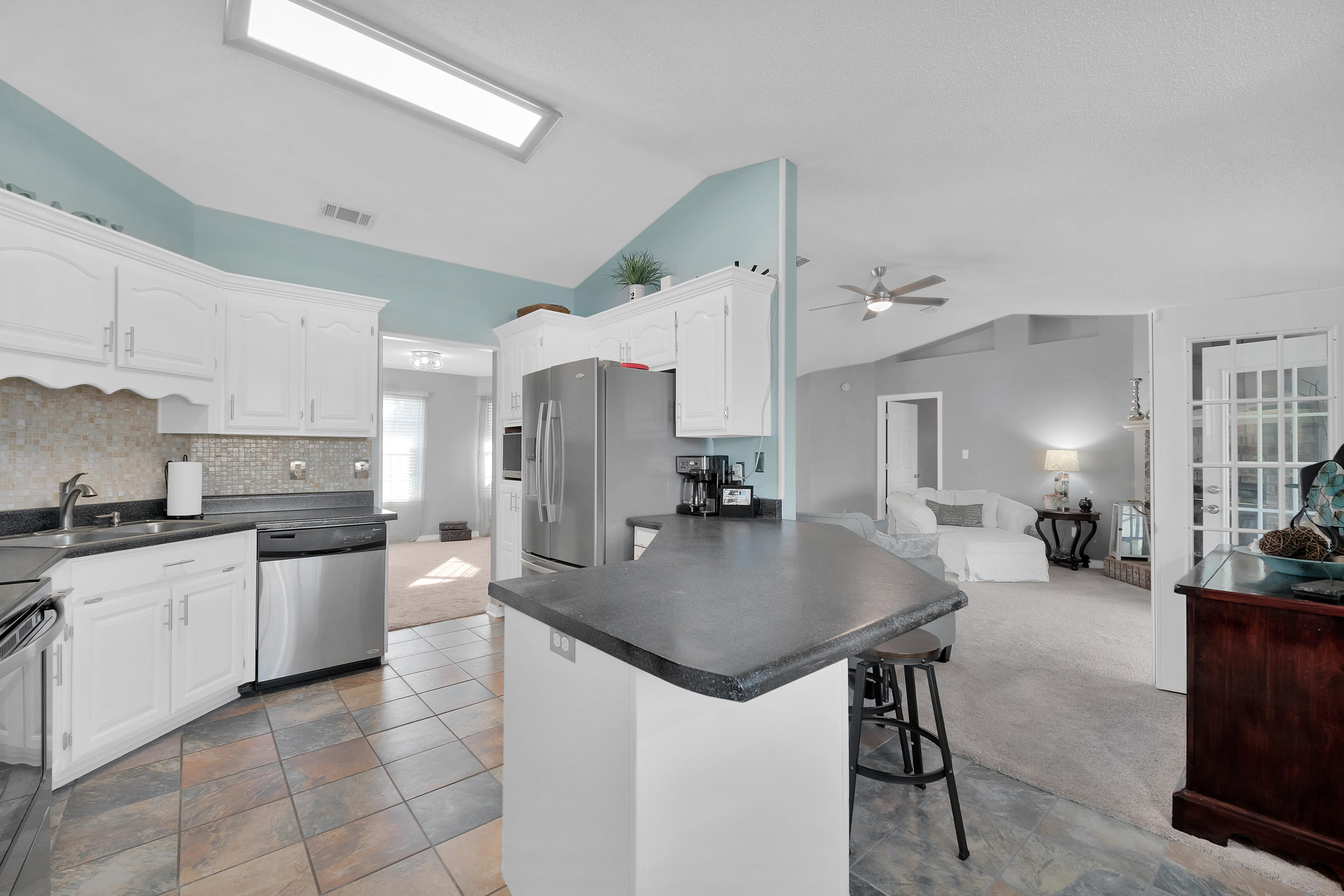 QUAYSIDE VILLAGE - Residential