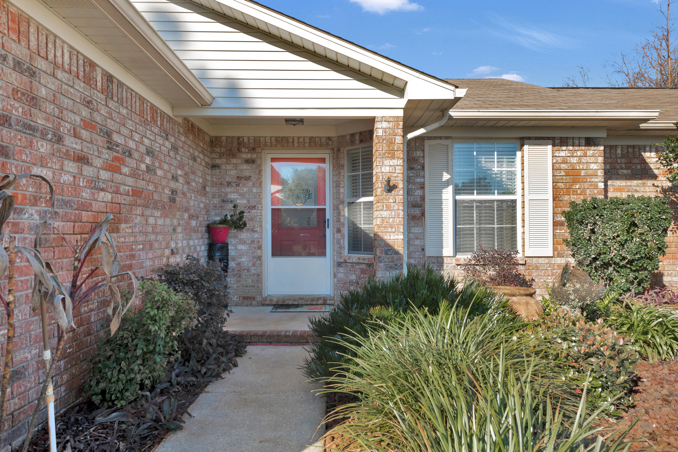 QUAYSIDE VILLAGE - Residential