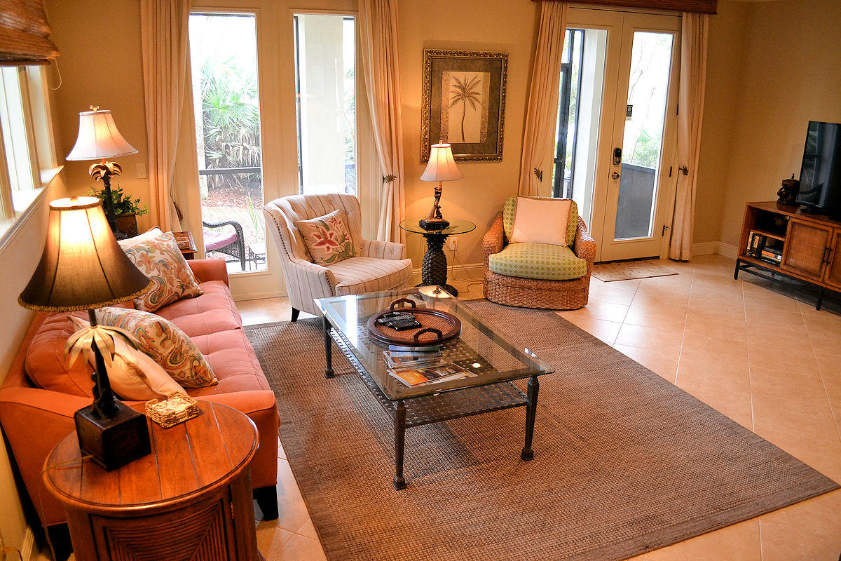 GULF PLACE COURTYARDS - Residential