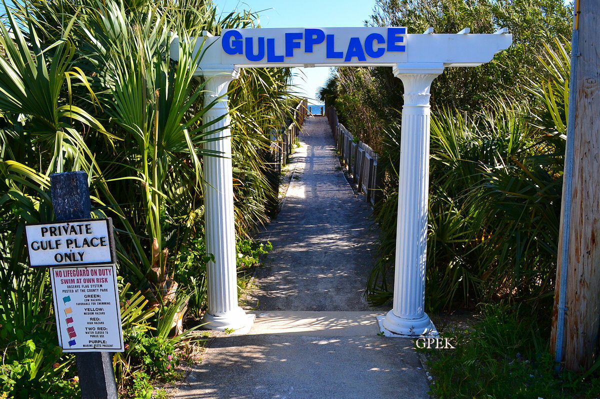GULF PLACE COURTYARDS - Residential