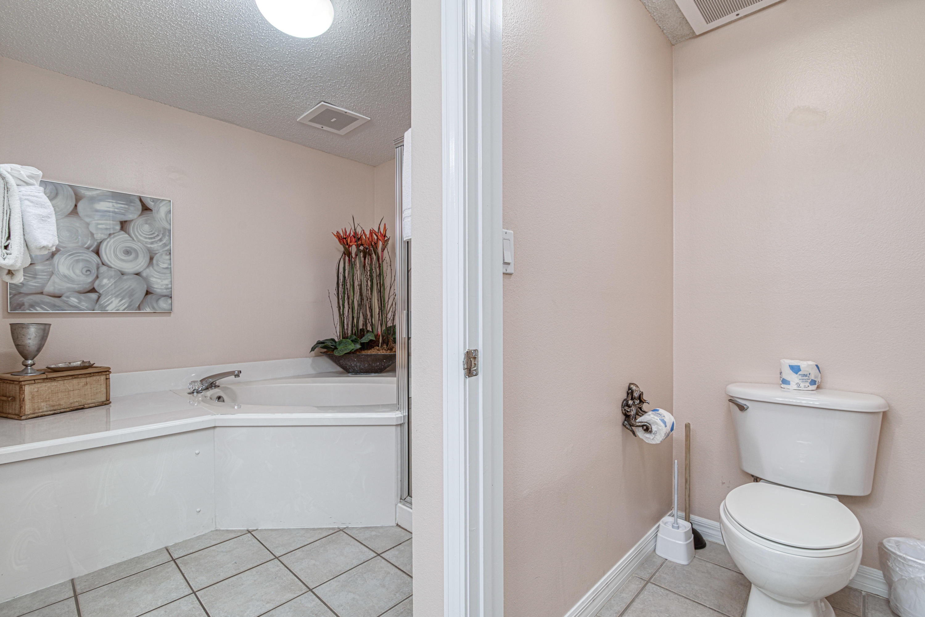 SUMMERWIND CONDOS - Residential