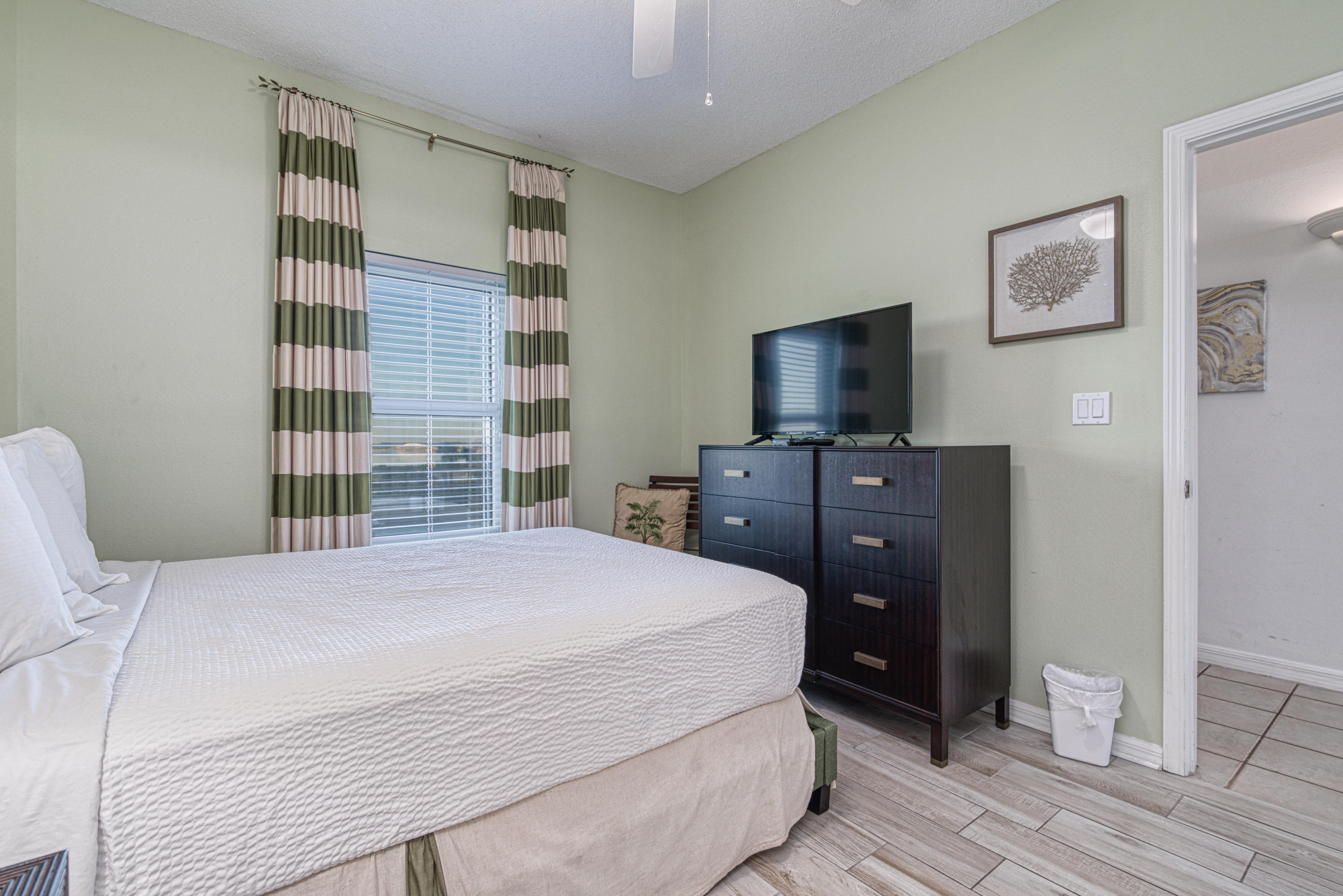 SUMMERWIND CONDOS - Residential