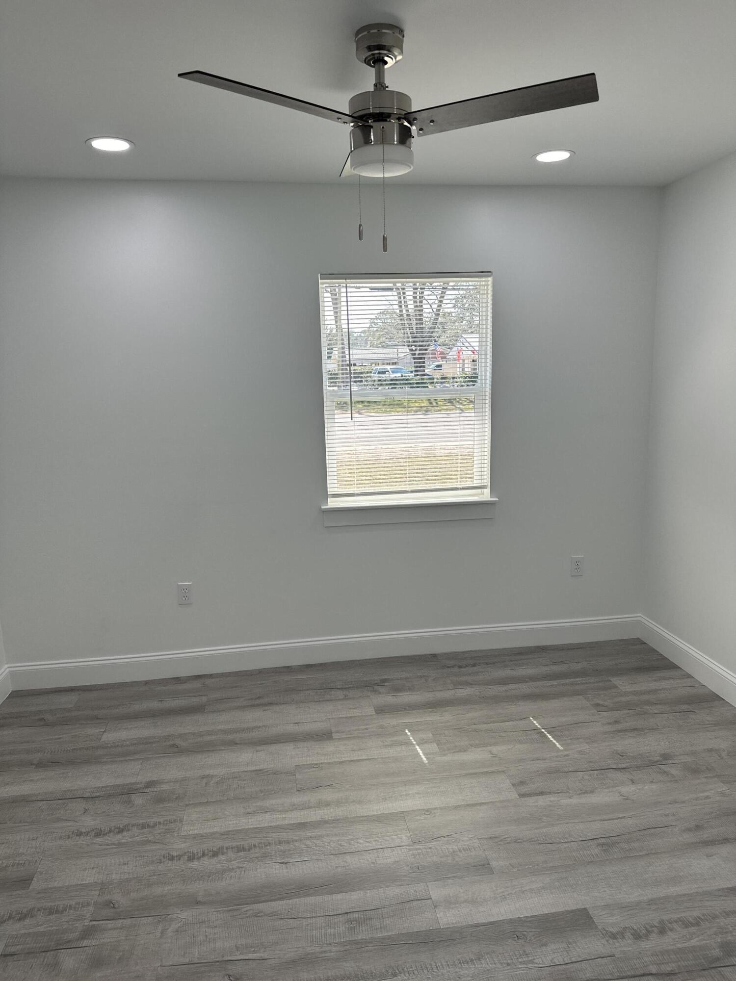 OAKLAND HEIGHTS - Residential