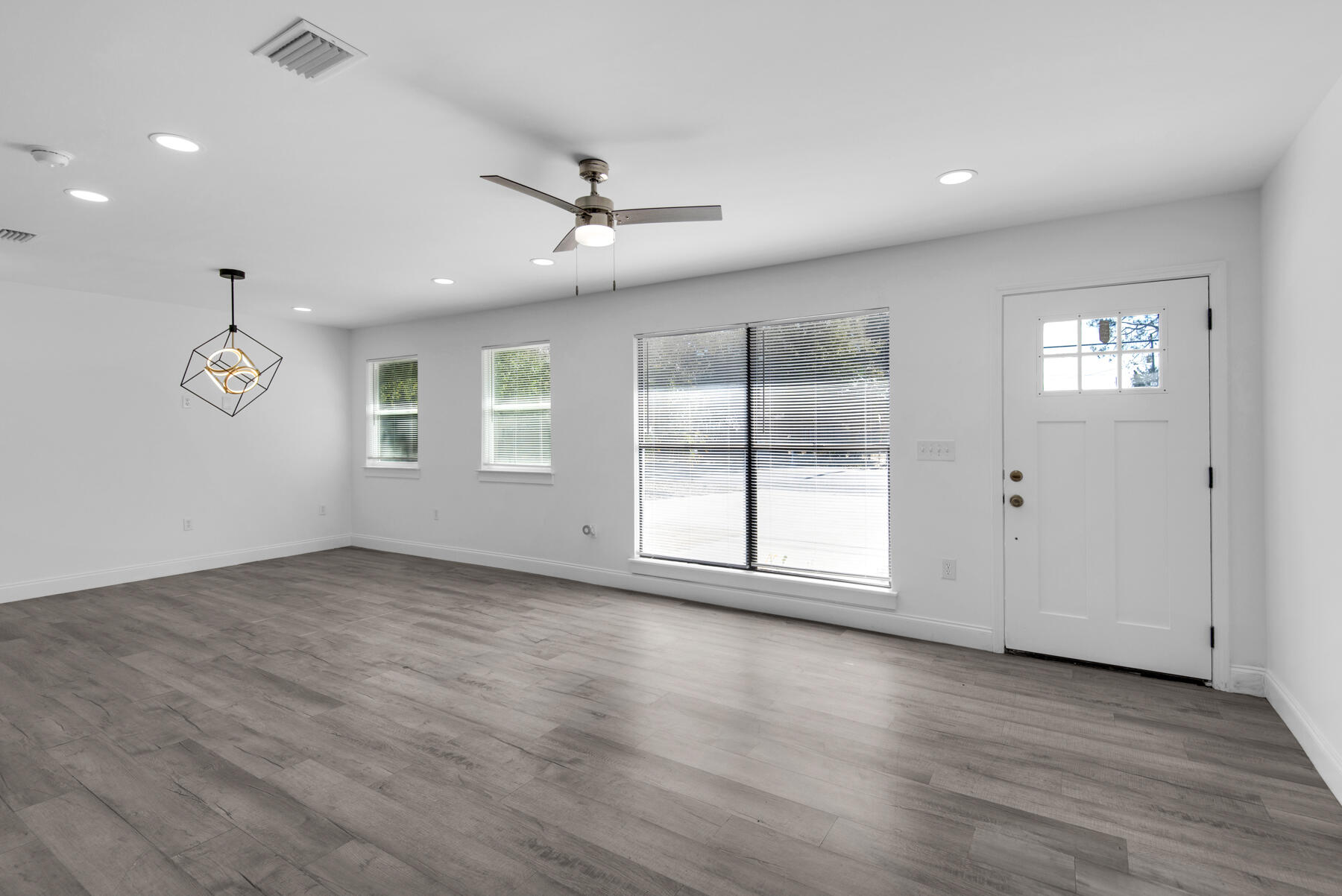 OAKLAND HEIGHTS - Residential